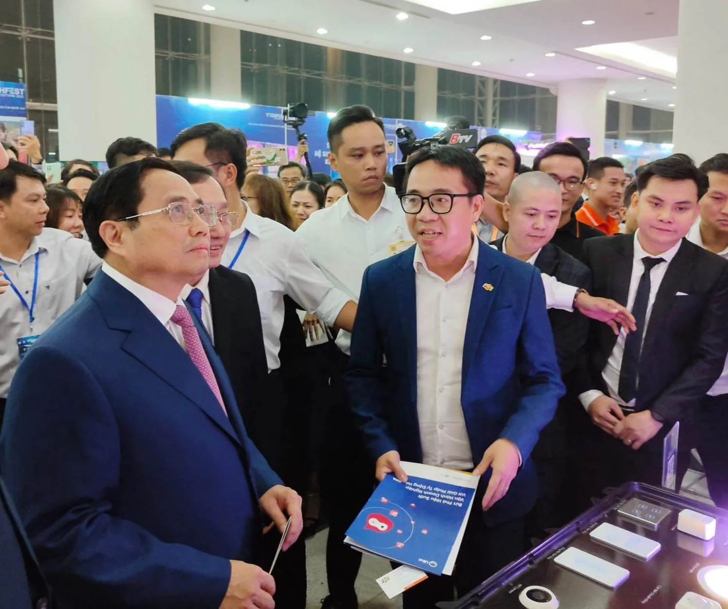 FPT trình diễn sản phẩm công nghệ kiến tạo hạnh phúc tại Techfest Vietnam 2022