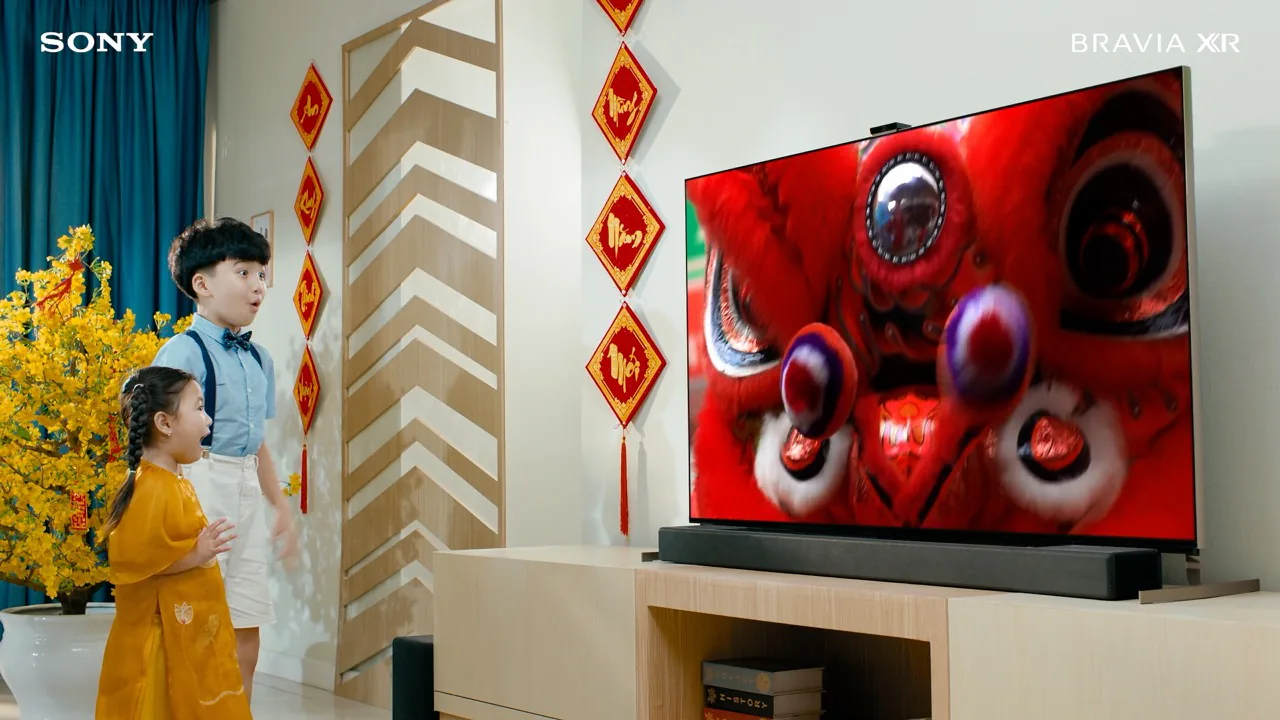 Trò chuyện video và điều khiển TV bằng tay với BRAVIA CAM thông minh trên TV Sony