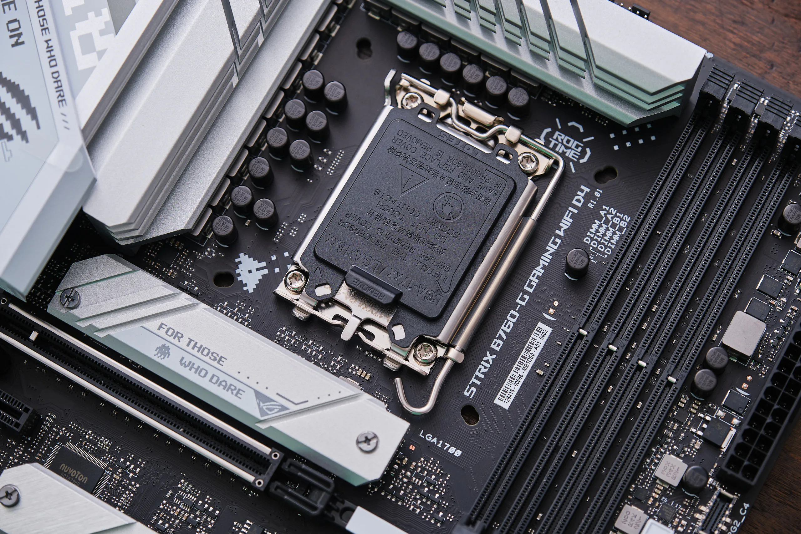 Trên tay bo mạch chủ ASUS ROG Strix B760-G Gaming WiFi D4: Hiệu năng mạnh mẽ gói gọn trong kích cỡ m-ATX
