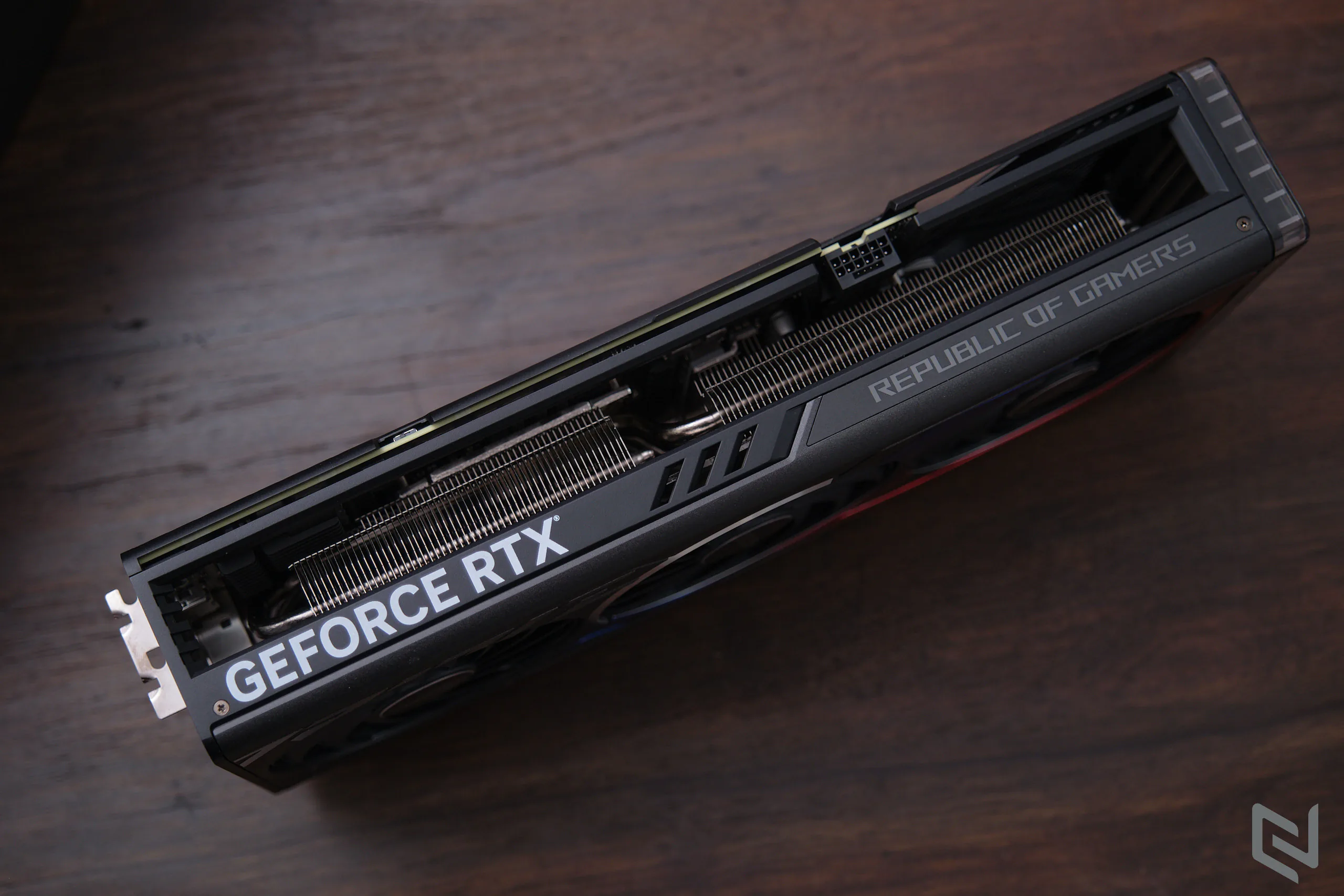 Trên tay card đồ họa ASUS ROG Strix RTX 4070 Ti 12GB GDDR6X OC Edition: Hiệu năng khủng, thiết kế đẹp, tản nhiệt tối đa