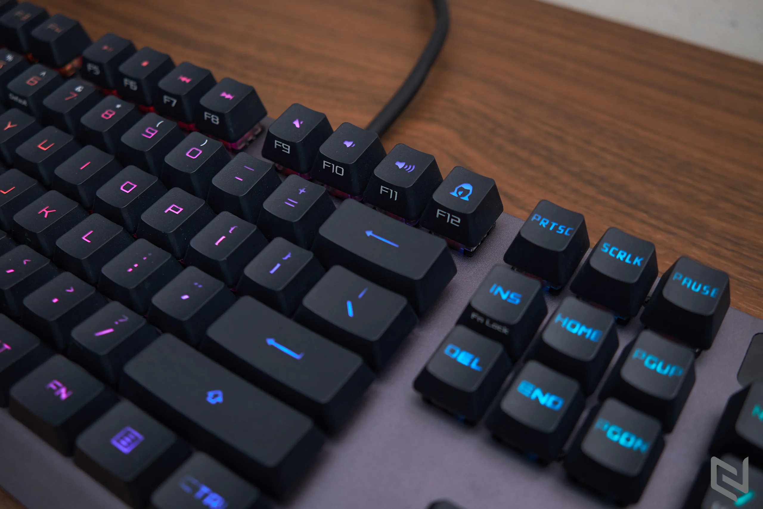 Đánh giá bàn phím cơ ASUS ROG Strix Scope RX: Kích thước full size, switch ROG RX Red chất lượng và phản hồi nhanh