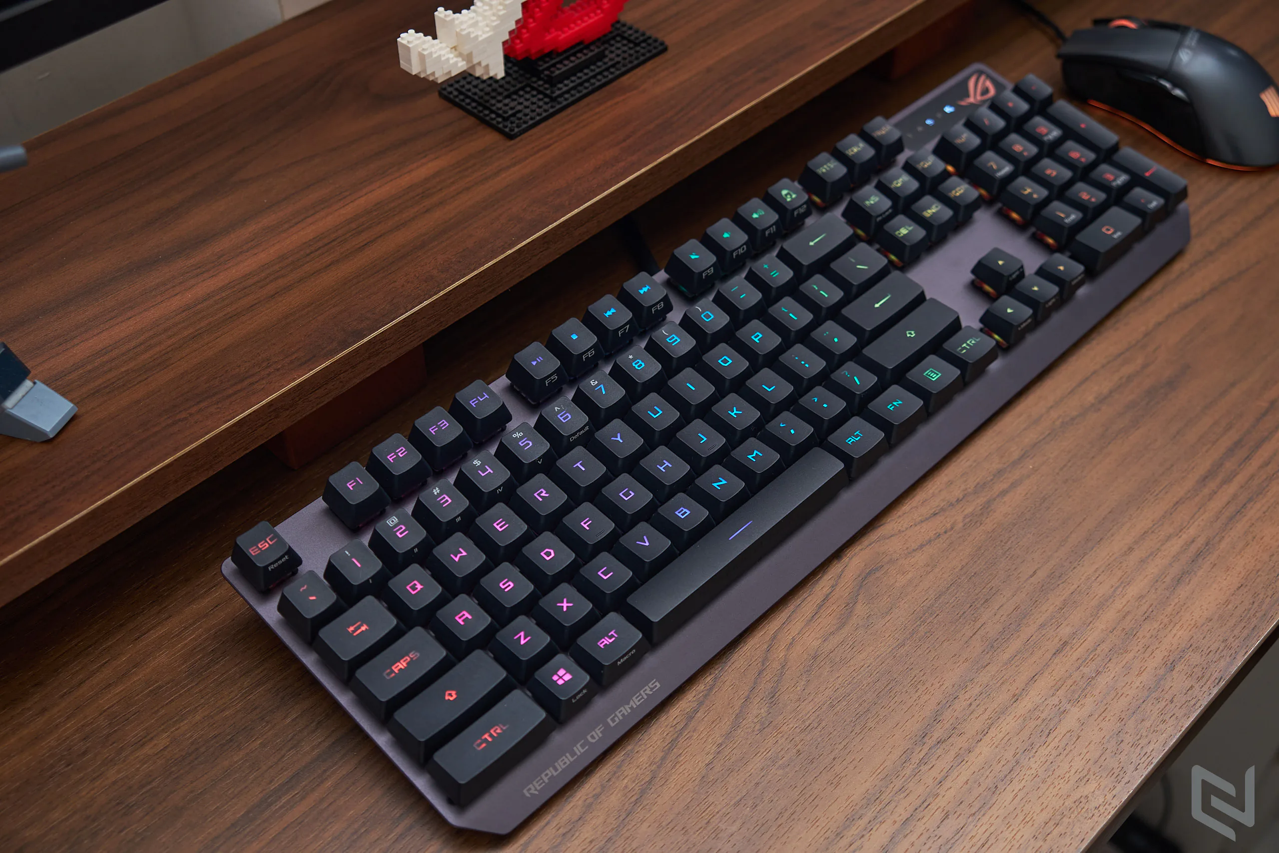 Đánh giá bàn phím cơ ASUS ROG Strix Scope RX: Kích thước full size, switch ROG RX Red chất lượng và phản hồi nhanh