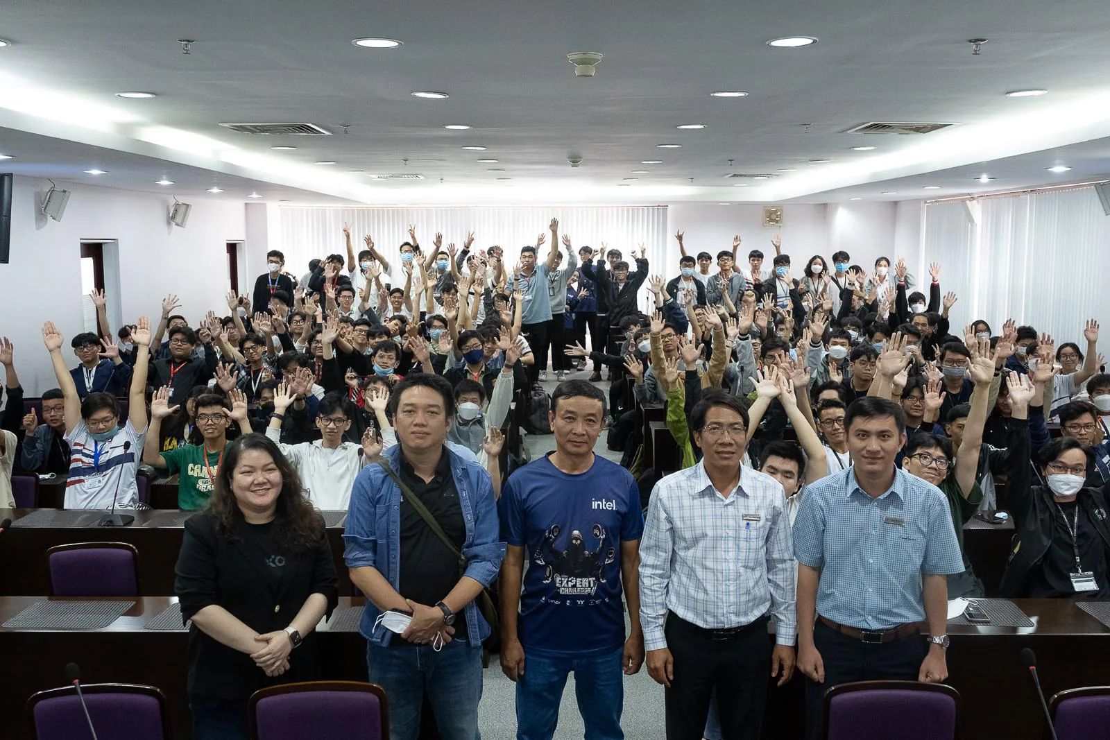 Cùng các “Dân chơi công nghệ” phá đảo Đại học Tôn Đức Thắng