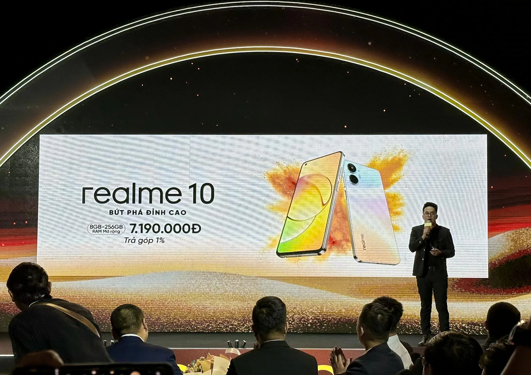 Ra mắt realme 10 tại Việt Nam - Thiết kế đầy phong cách, hiệu năng mạnh mẽ cùng camera AI 50MP