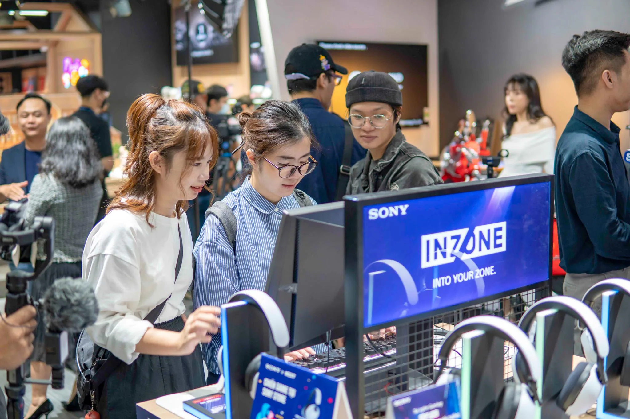 Khai trương Sony Store đầu tiên tại Việt Nam với nhiều quà tặng hấp dẫn