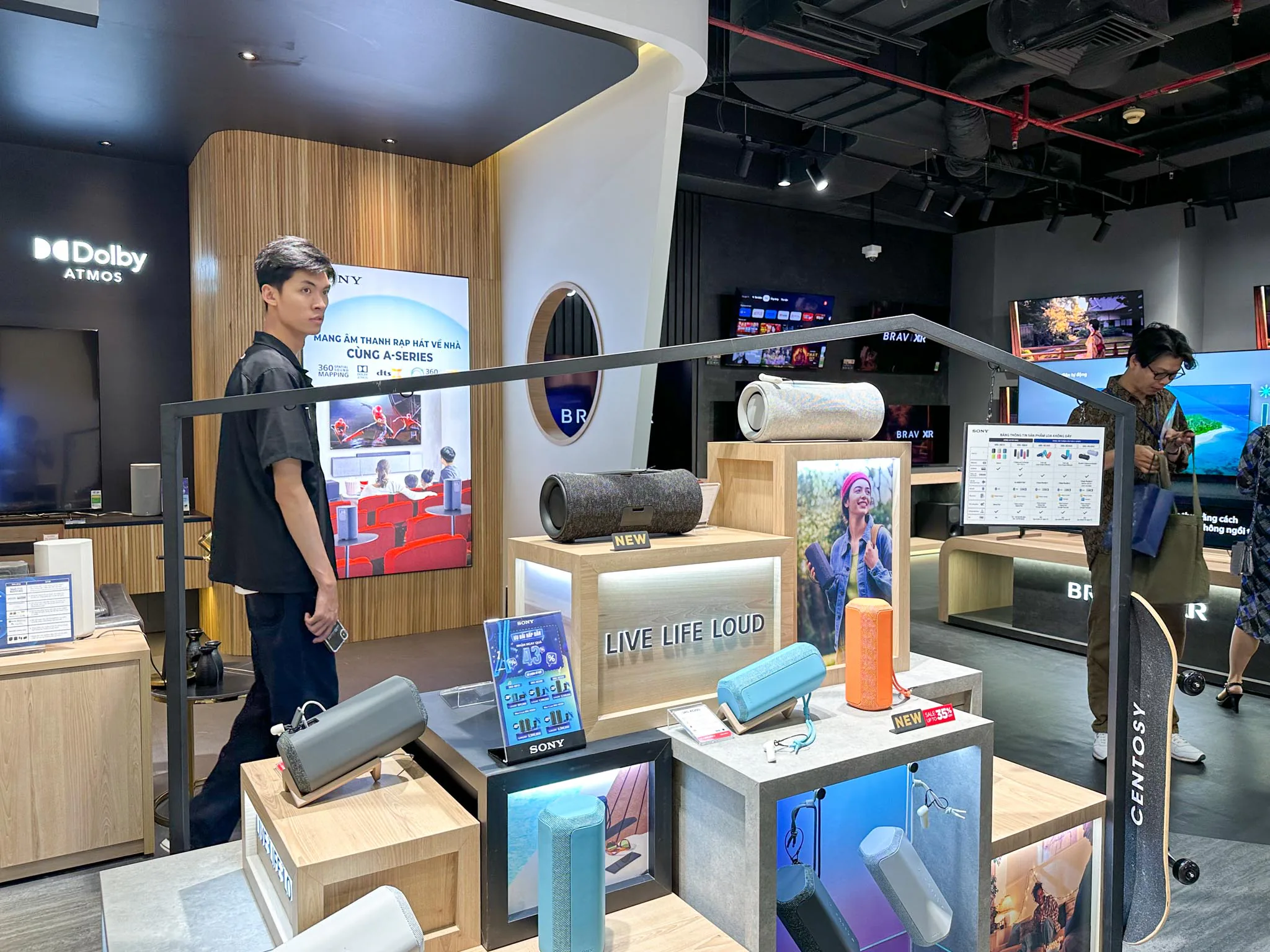 Khai trương Sony Store đầu tiên tại Việt Nam với nhiều quà tặng hấp dẫn