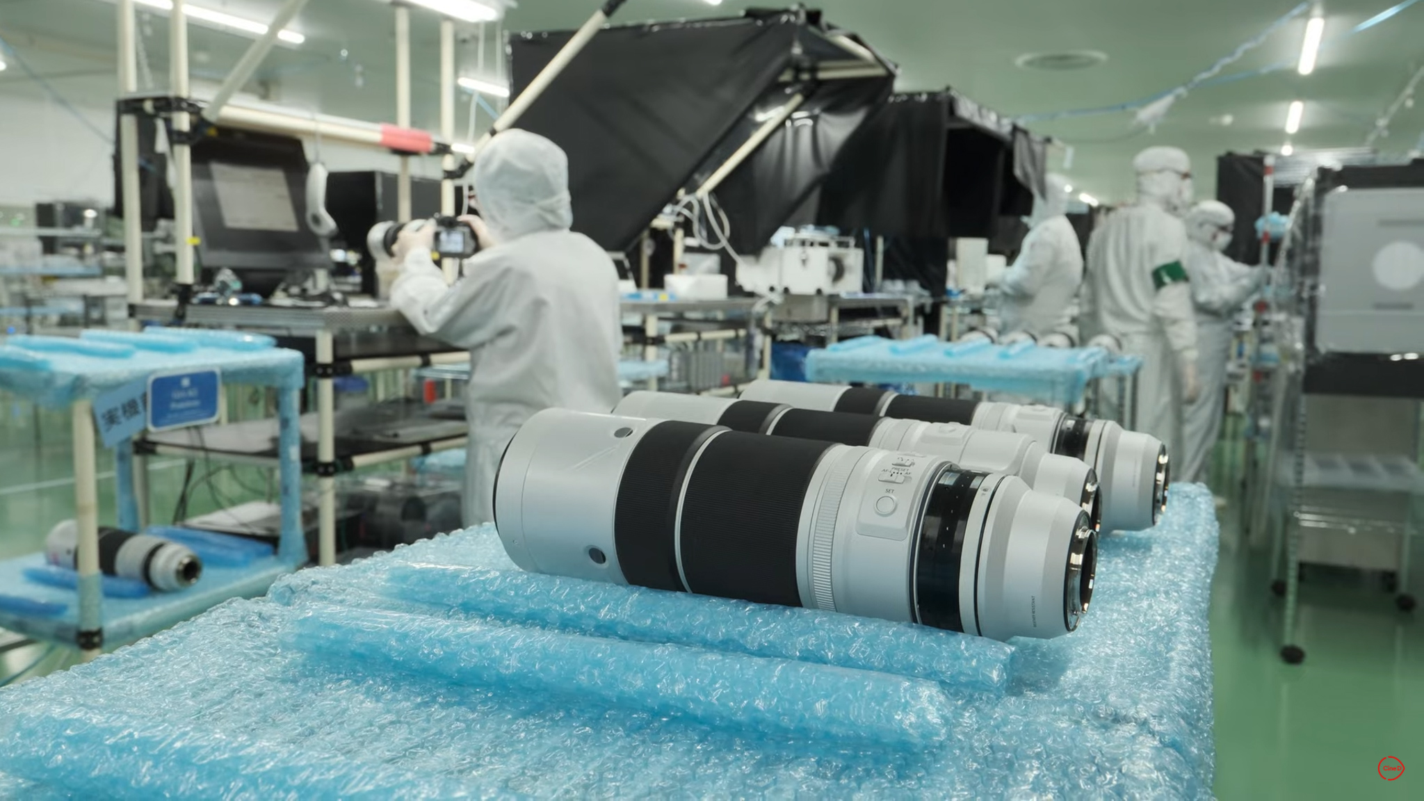 Cùng xem quá trình hoàn thành một chiếc ống kính Fujifilm XF 150-600mm F5.6-8
