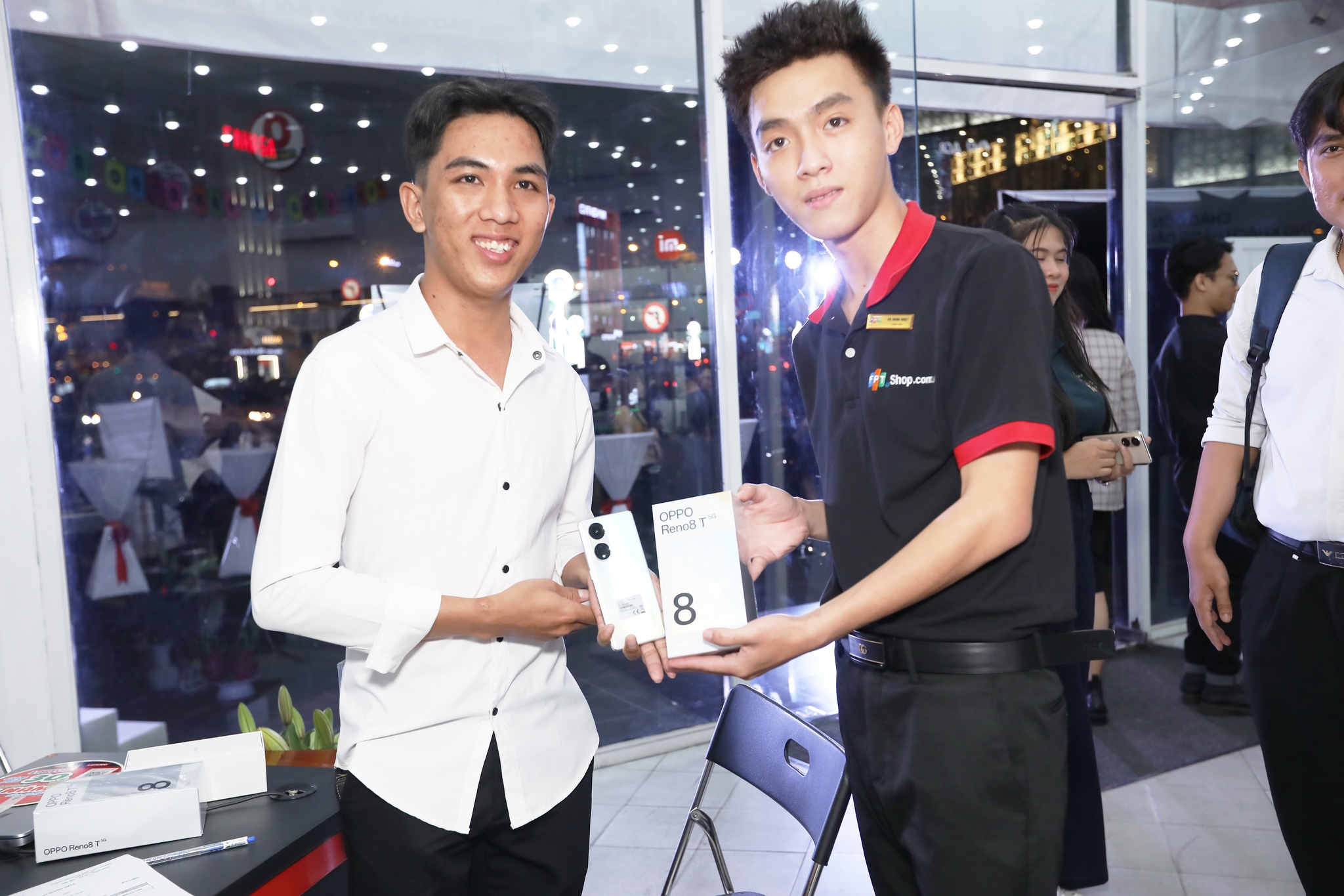 FPT Shop chính thức mở bán OPPO Reno8 T Series sớm nhất Việt Nam