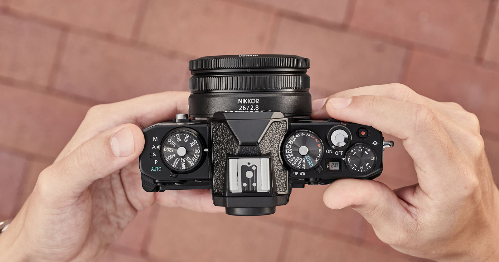 Nikon ra mắt ống kính Nikkor Z 26mm F2.8 với kích thước nhỏ và trọng lượng siêu nhẹ