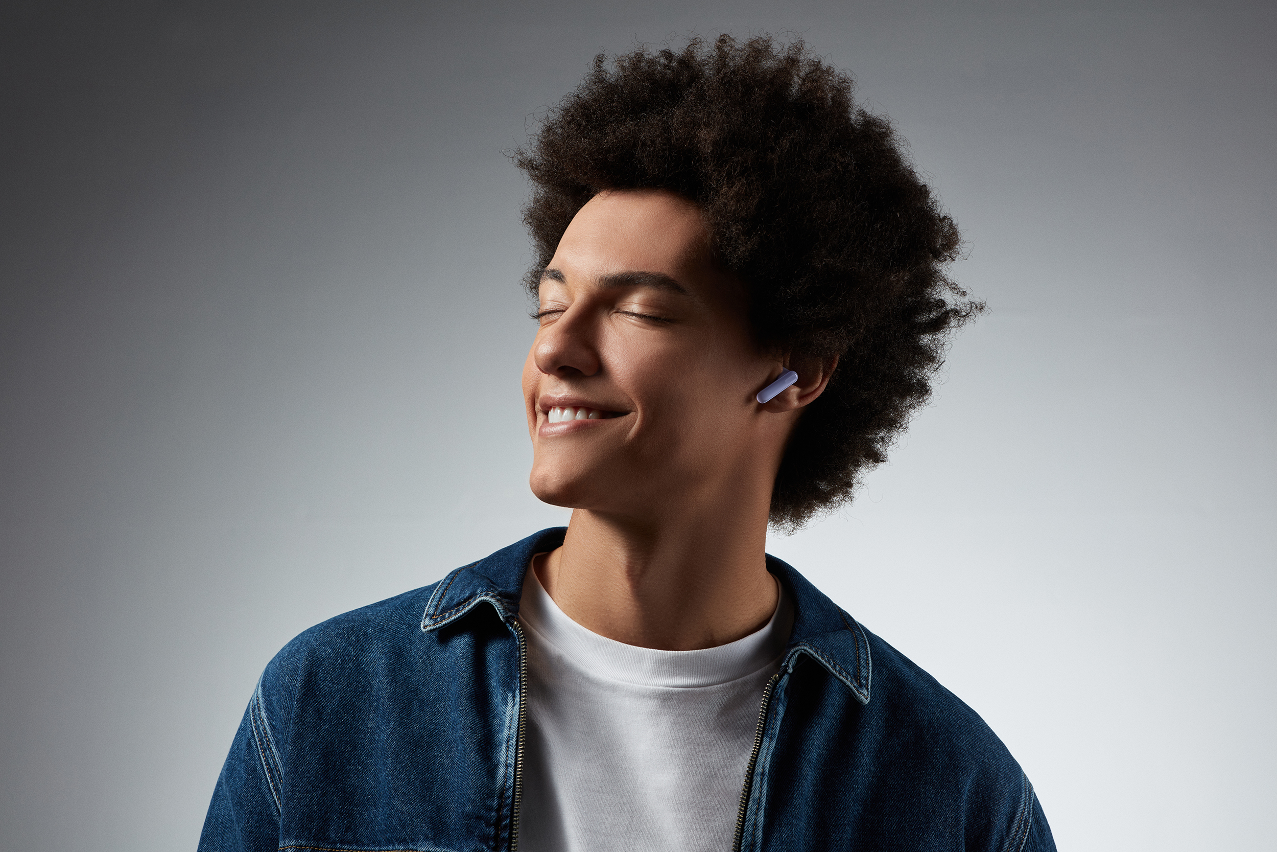 OPPO ra mắt Enco Air3, chiếc tai nghe đầu tiên trong phân khúc được hỗ trợ thuật toán DSP và Bluetooth 5.3