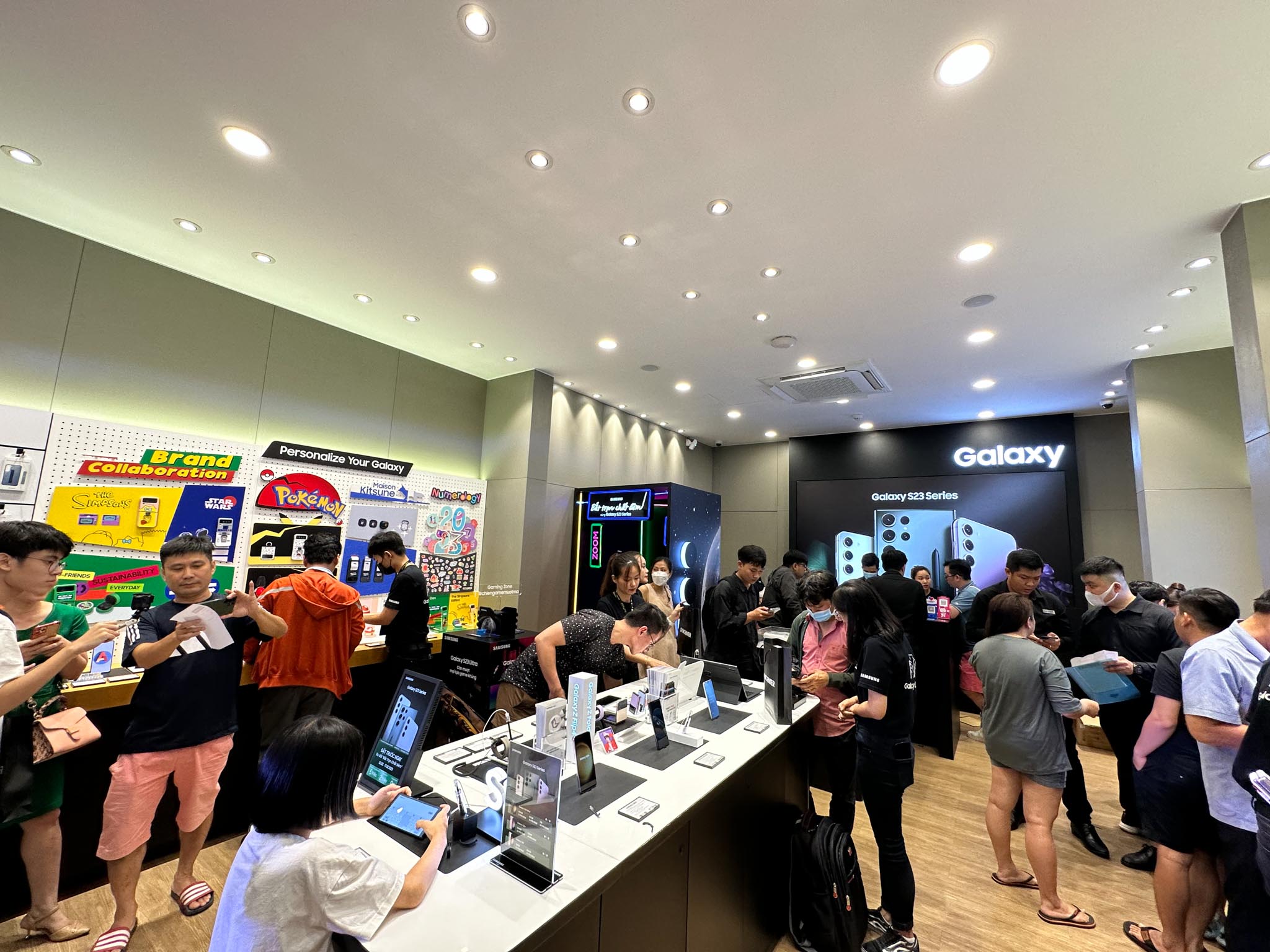 SamCenter mở bán sớm Galaxy S23 series tại 19 cửa hàng trên toàn quốc