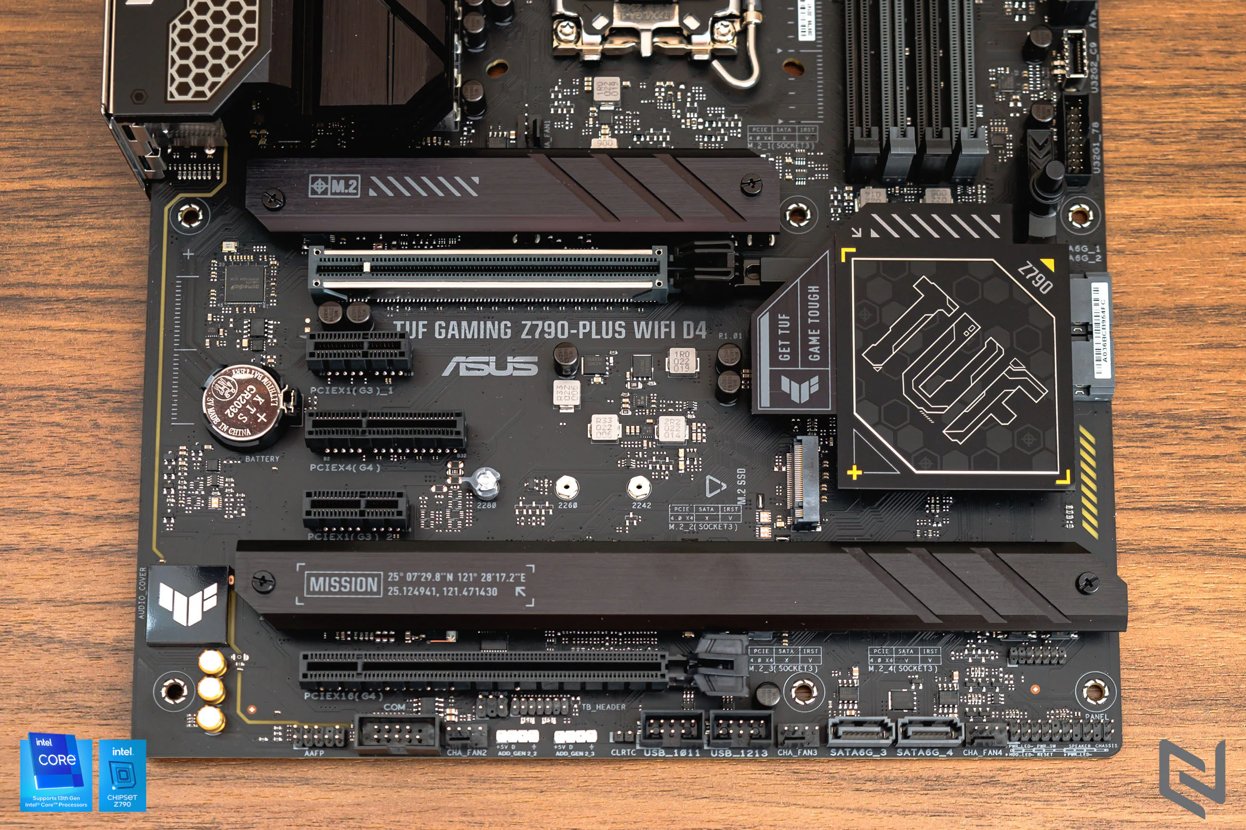 Trên tay bo mạch chủ ASUS TUF Gaming Z790-Plus WiFi D4: Hỗ trợ Intel thế hệ 13, khe PCIe 5.0 cùng các công nghệ mới