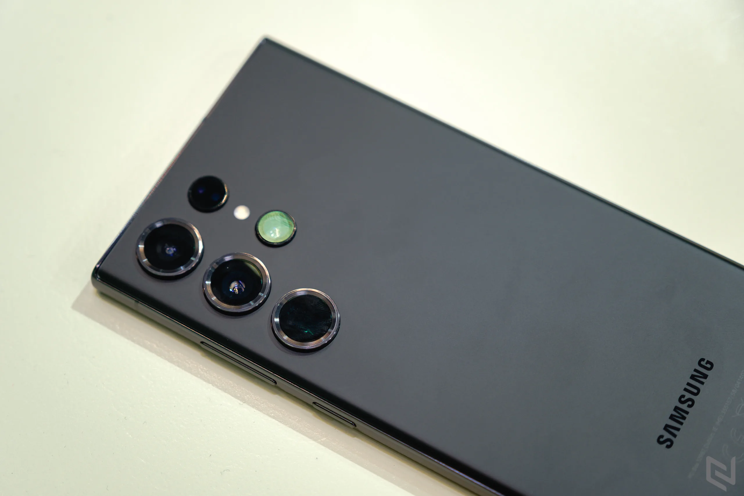 Trên tay nhanh Galaxy S23 series: Nâng cấp hiệu năng và camera AI mạnh mẽ, thiết kế hoàn thiện hơn