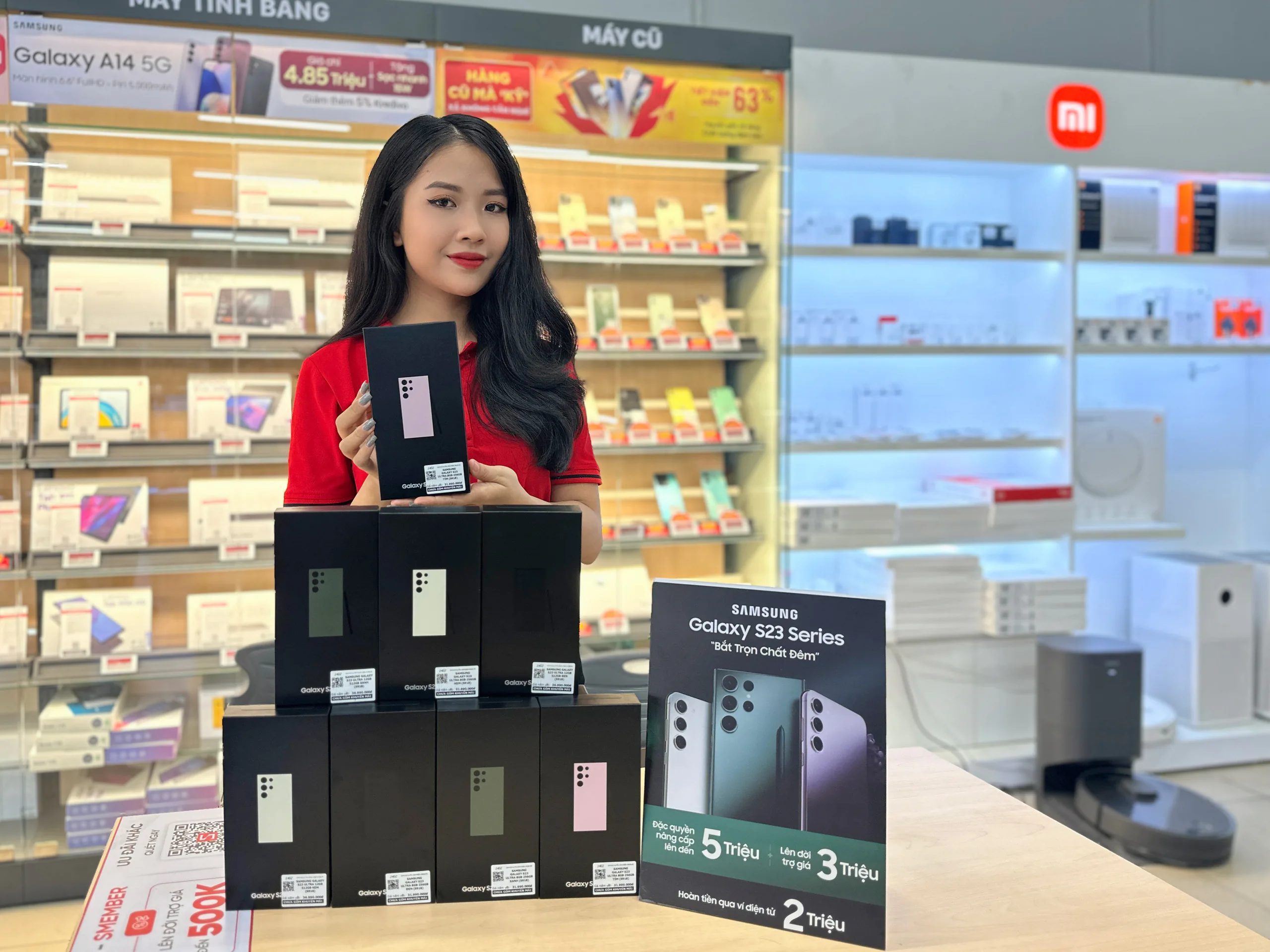 CellphoneS mở bán sớm 2800 máy Galaxy S23 series