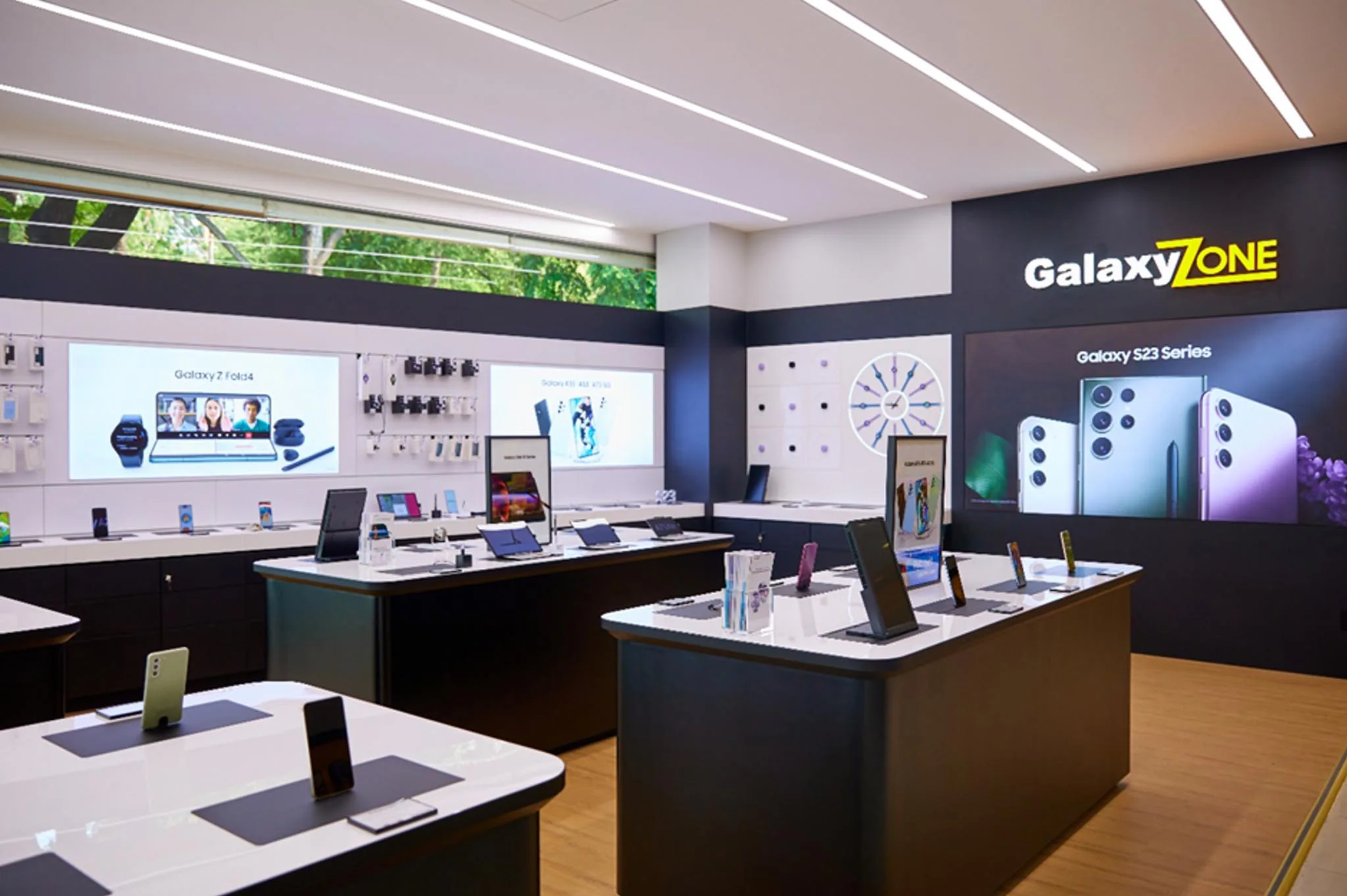 Mở Bán Sớm Galaxy S23 Series: Samsung Cùng Thế Giới Di Động Ra Mắt Thương Hiệu Chuỗi Bán Lẻ GalaxyZone