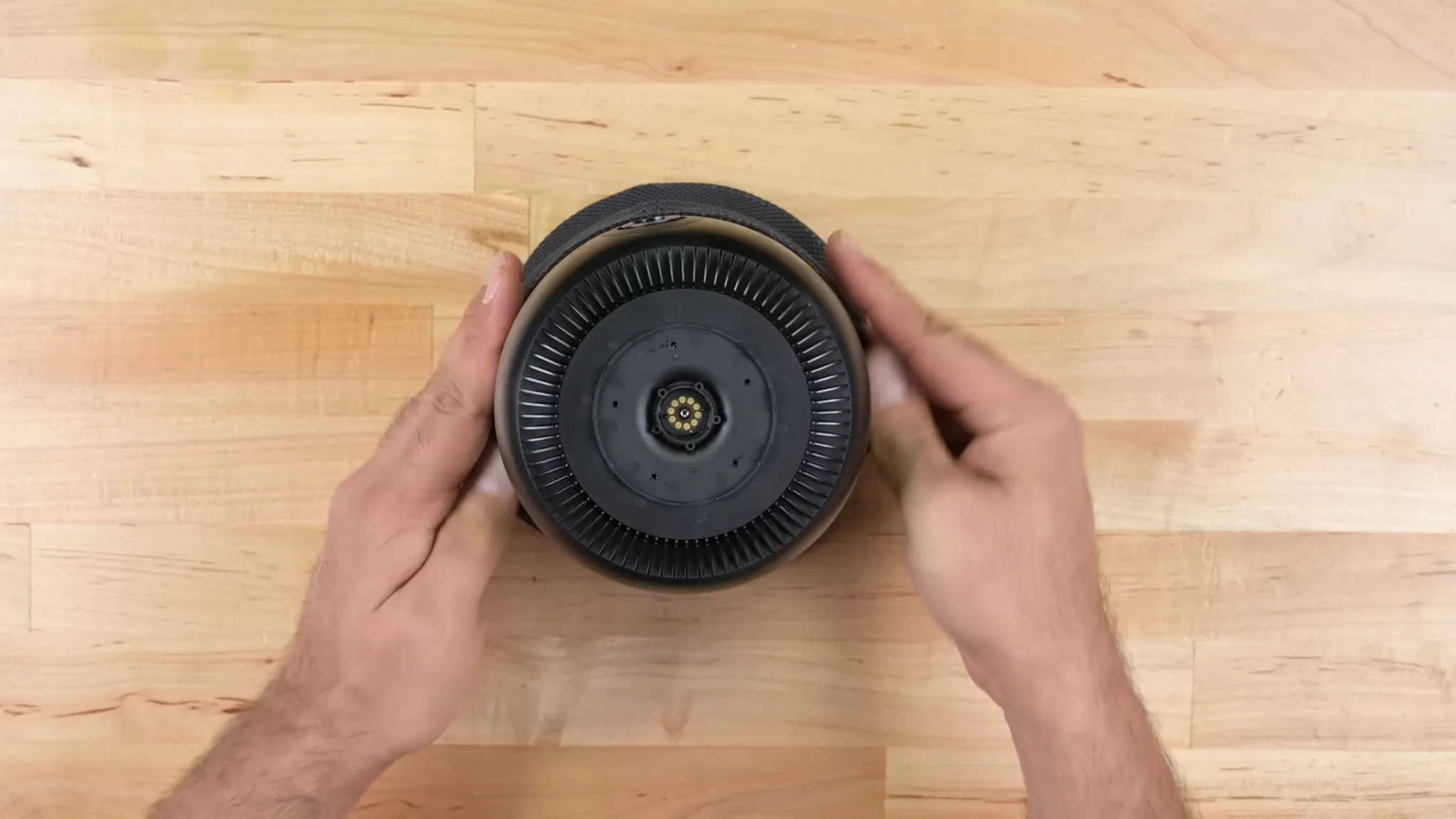 Tháo tung HomePod 2 cùng iFixit: ít keo dính hơn, dễ sửa hơn rất nhiều