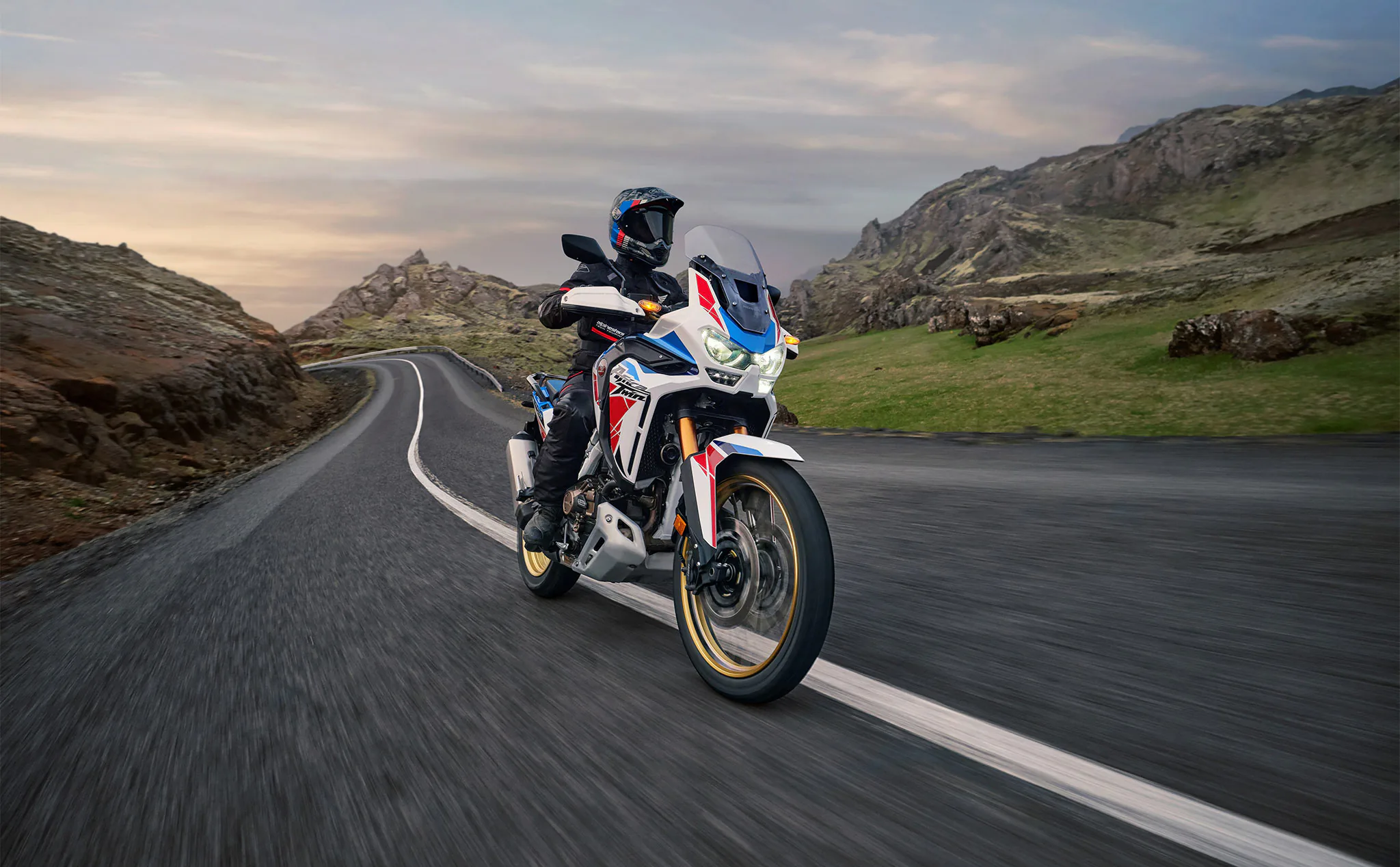 Honda Việt Nam ra mắt Africa Twin 2023 mới với hai phiên bản, giá từ 590 triệu đồng