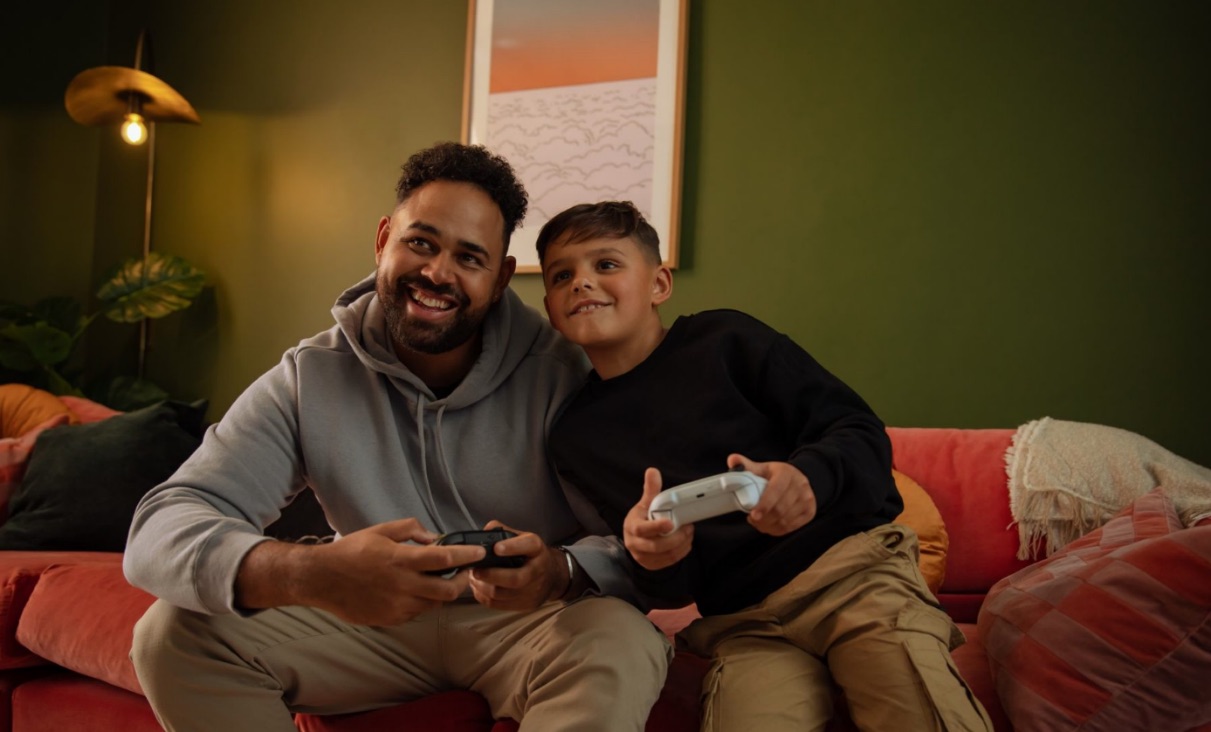 Xbox hưởng ứng Ngày An toàn Internet với chủ đề mới trên Minecraft Education