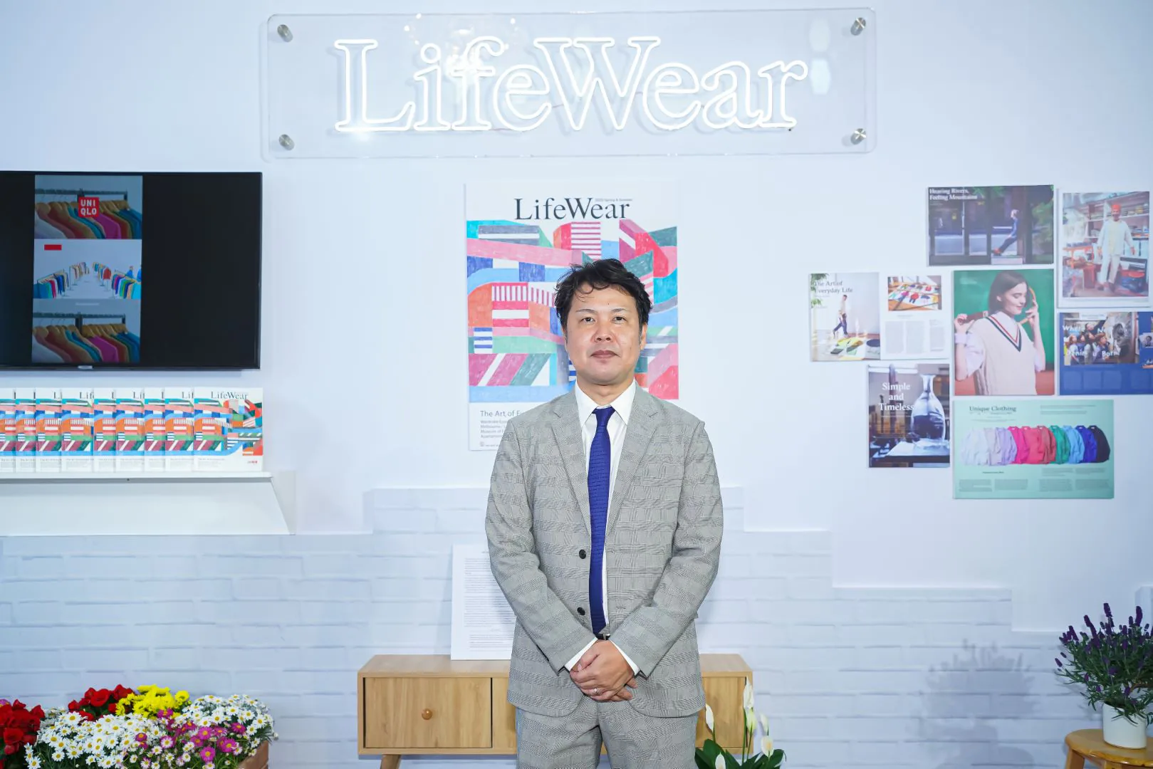 Ấn tượng không gian triển lãm giới thiệu Bộ Sưu Tập LifeWear Xuân/Hè 2023 với chủ đề “The Art of Everyday Life” từ UNIQLO