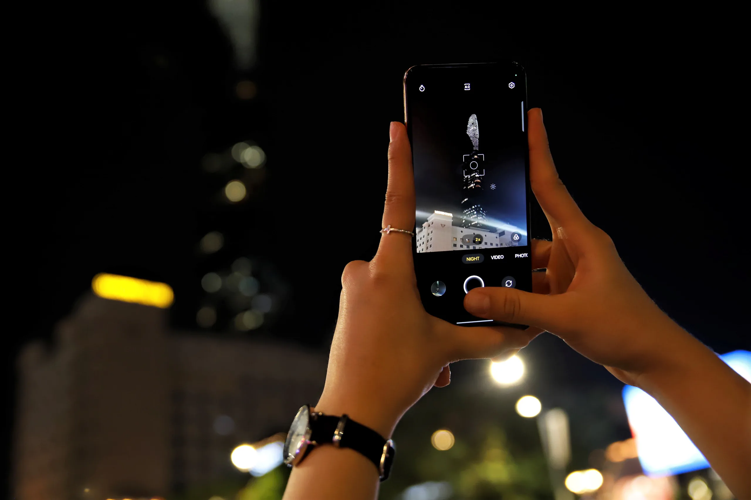 Di Động Việt nhận đặt trước OPPO Reno8 T 5G: Giá chỉ từ 9.99 triệu đồng, quà tặng trị giá đến 3.8 triệu đồng