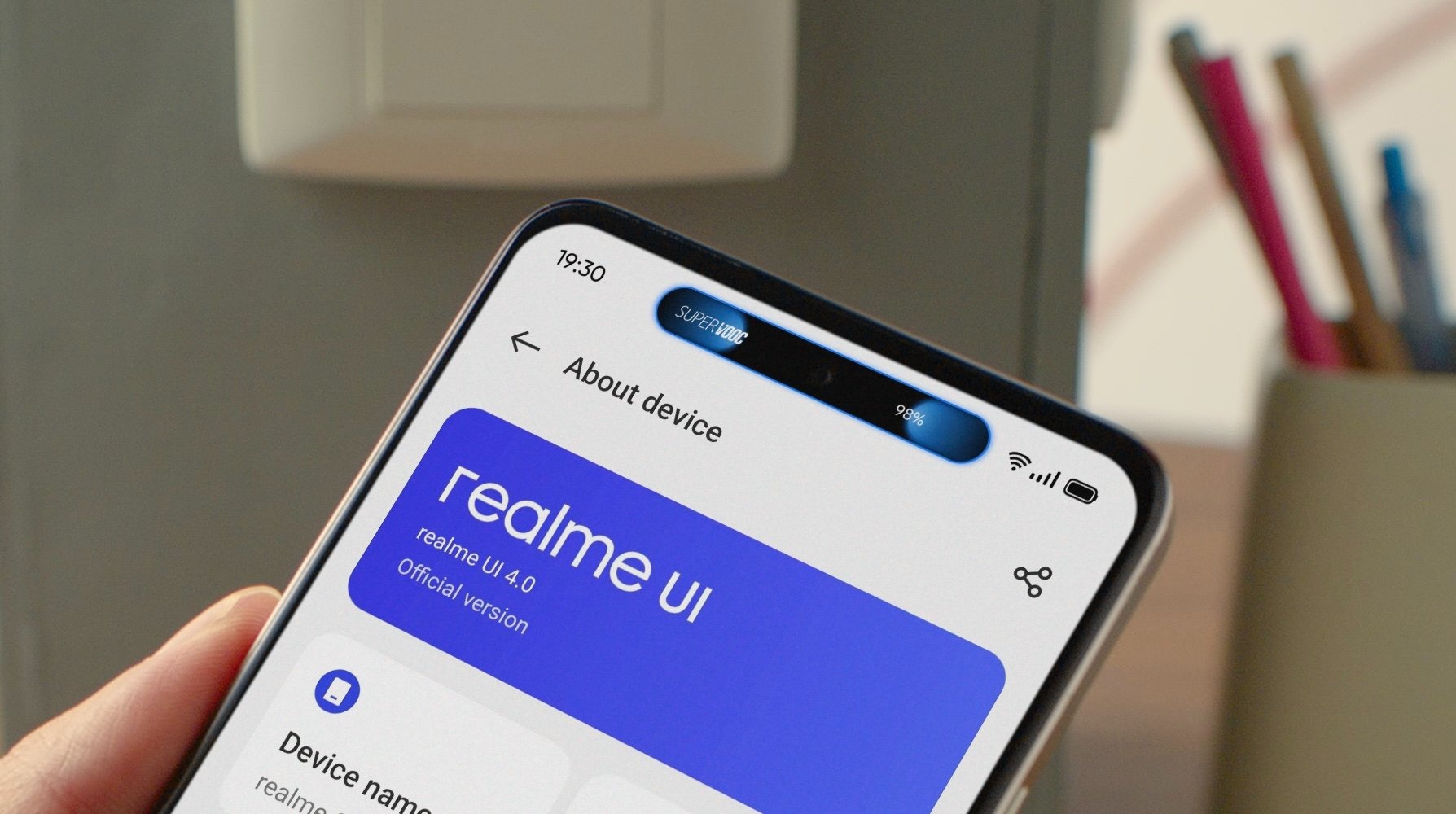 realme sắp ra mắt smartphone có realme Mini Capsule giống Dynamic Island trên iPhone