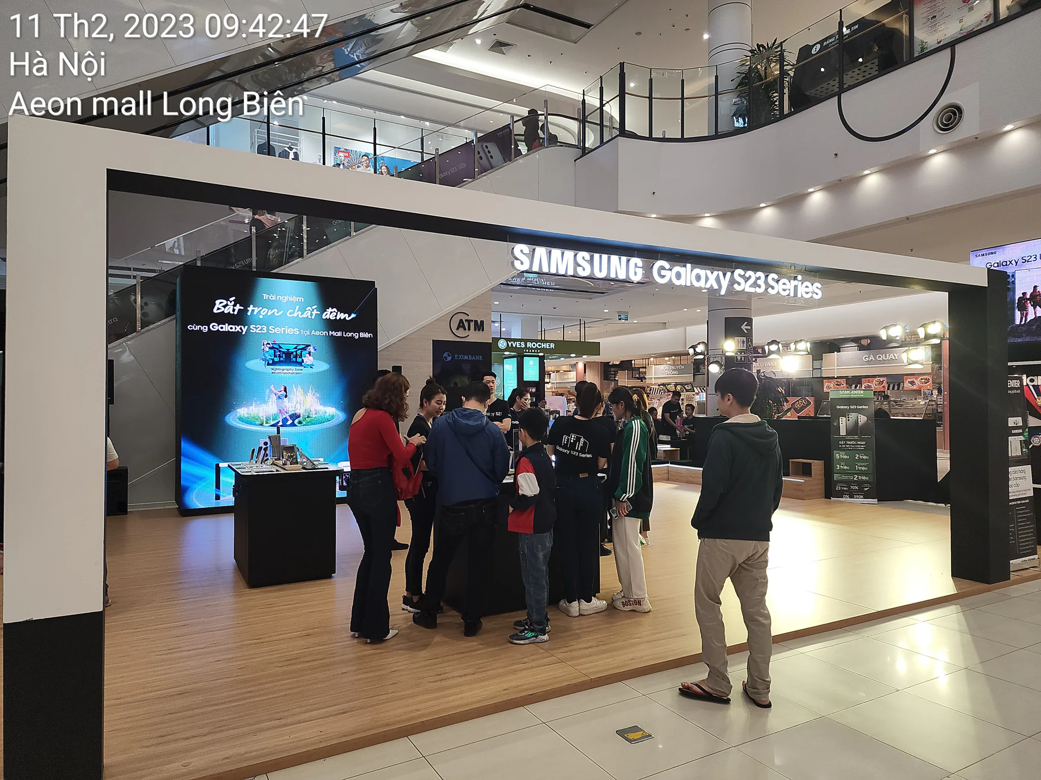 Hàng trăm Sam fans hào hứng trải nghiệm smartphone cao cấp nhất của Samsung