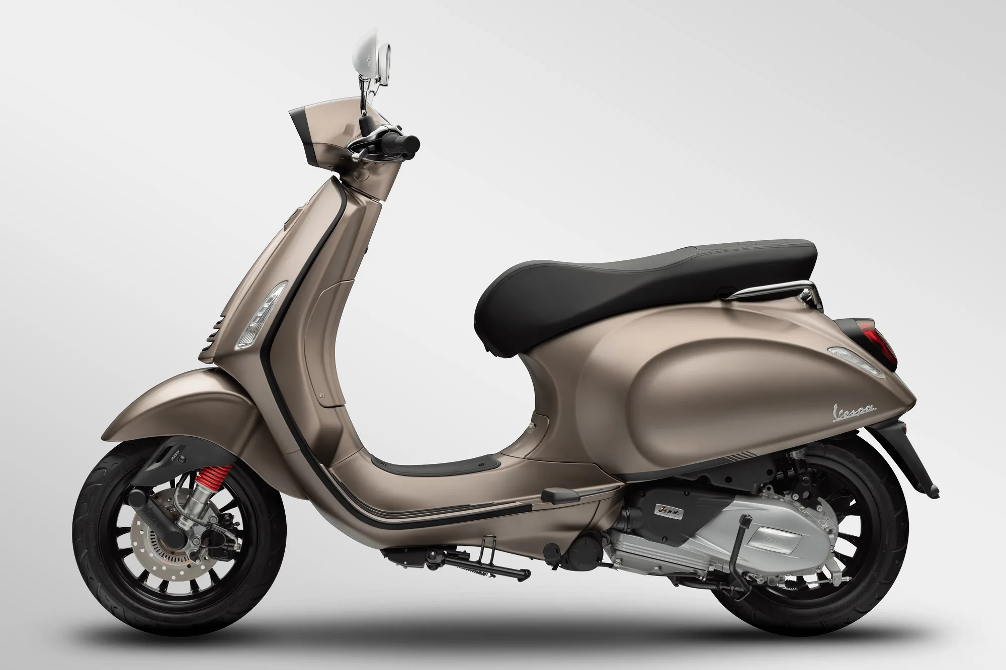 Piaggio ra mắt Vespa Sprint S phiên bản mới với nâng cấp màn hình điện tử TFT