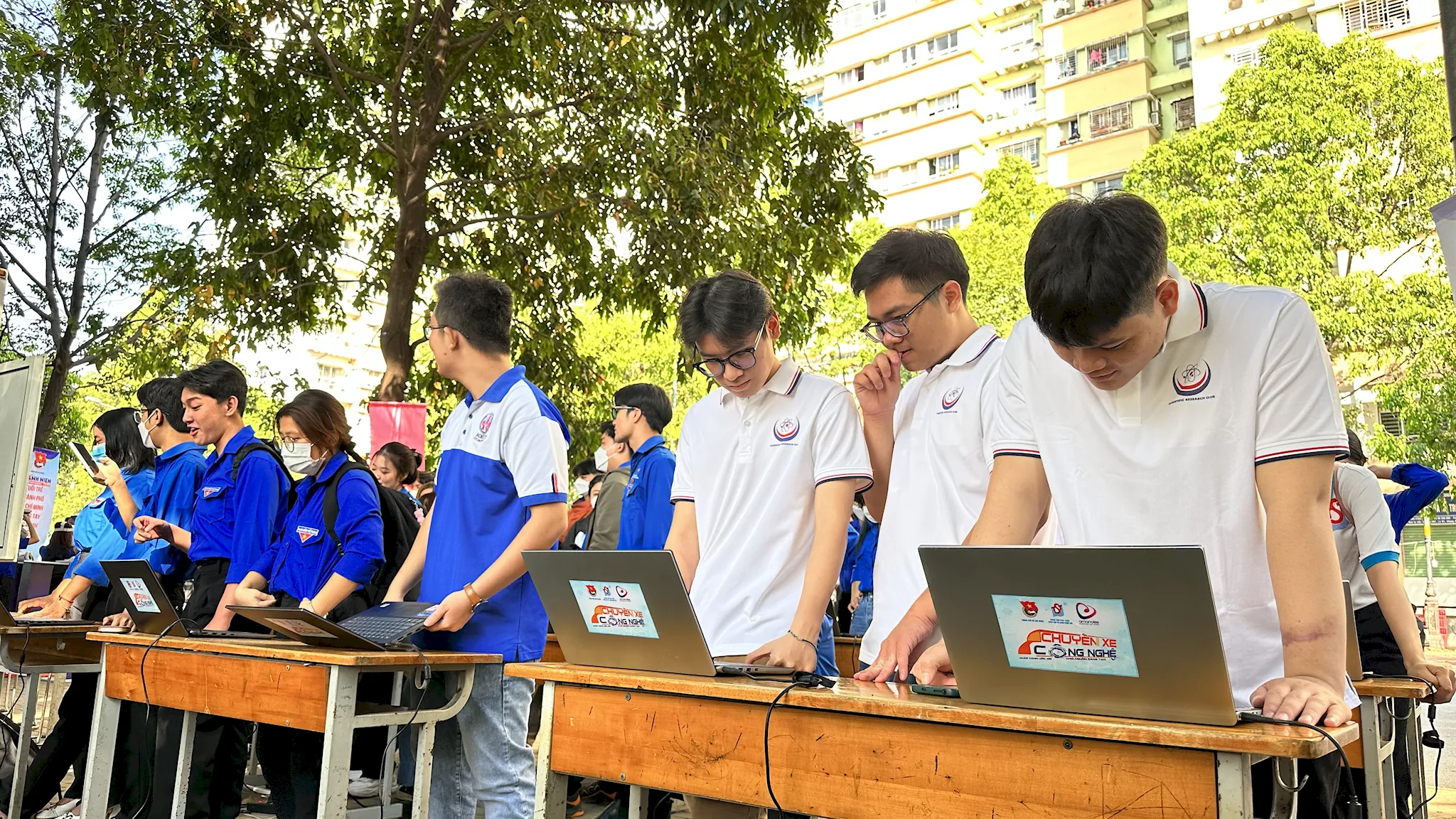 Hưởng ứng tháng thanh niên 2023, Amanotes trao tặng 30 chiếc laptop cho địa bàn Thành phố Hồ Chí Minh và tỉnh Đắk Lắk