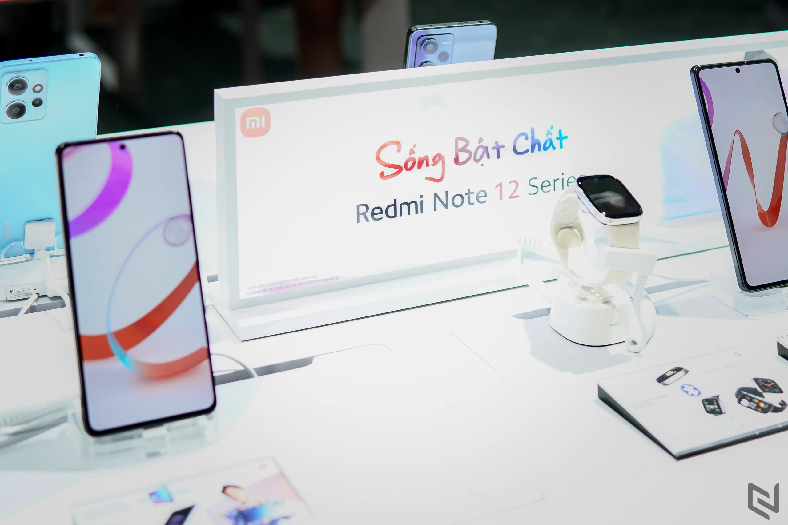 Xiaomi ra mắt dòng Redmi Note 12, cùng MONO truyền cảm hứng “Sống Bật Chất” cho thế hệ trẻ Việt Nam