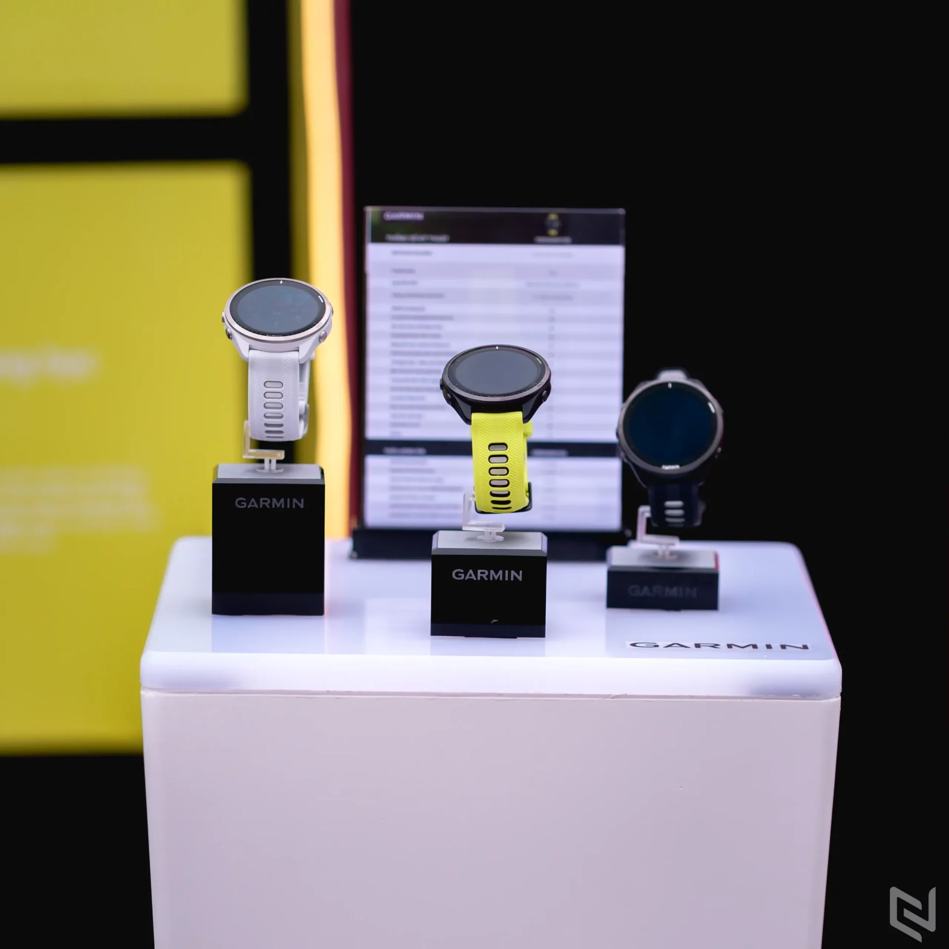 Garmin ra mắt đồng hồ chạy bộ GPS màn hình AMOLED đầu tiên thế giới - Forerunner 265 và Forerunner 965