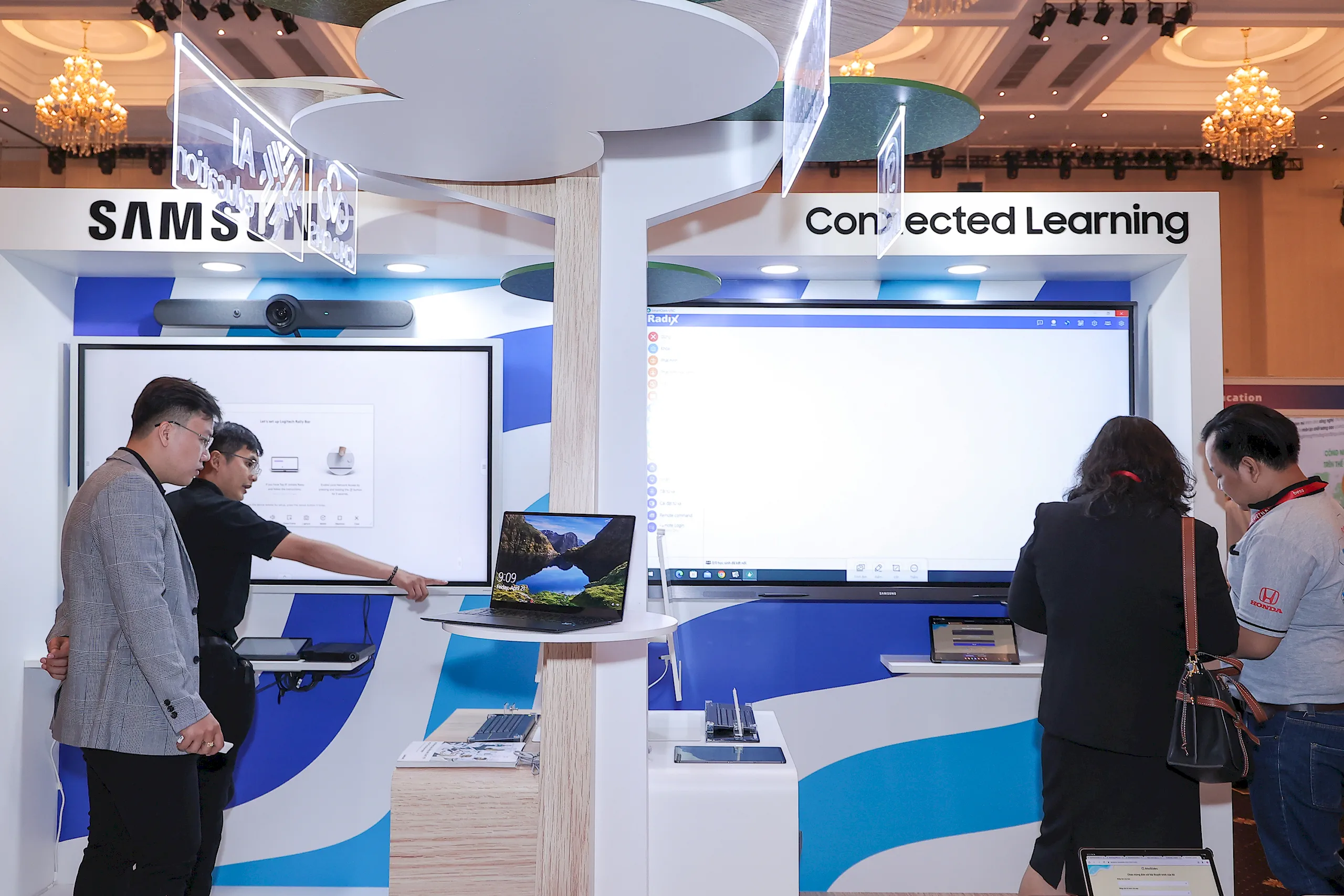 Samsung giới thiệu màn hình tương tác và thiết bị hỗ trợ giáo dục tại triển lãm quốc tế BESS Việt Nam 2023