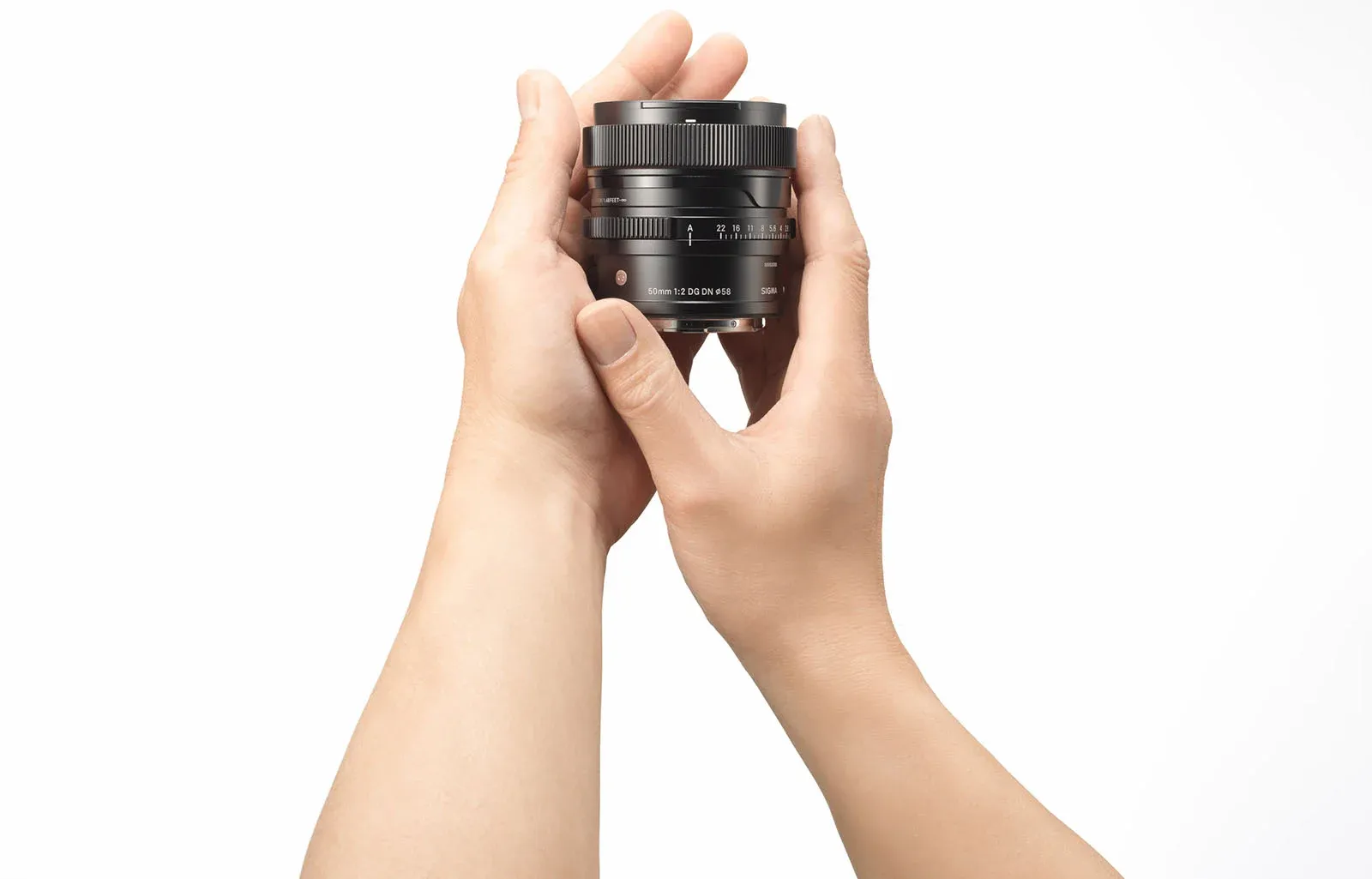 Sigma ra mắt hai ống kính 17mm F4 DG DN và 50mm F2 DG DN dành cho máy ảnh full frame