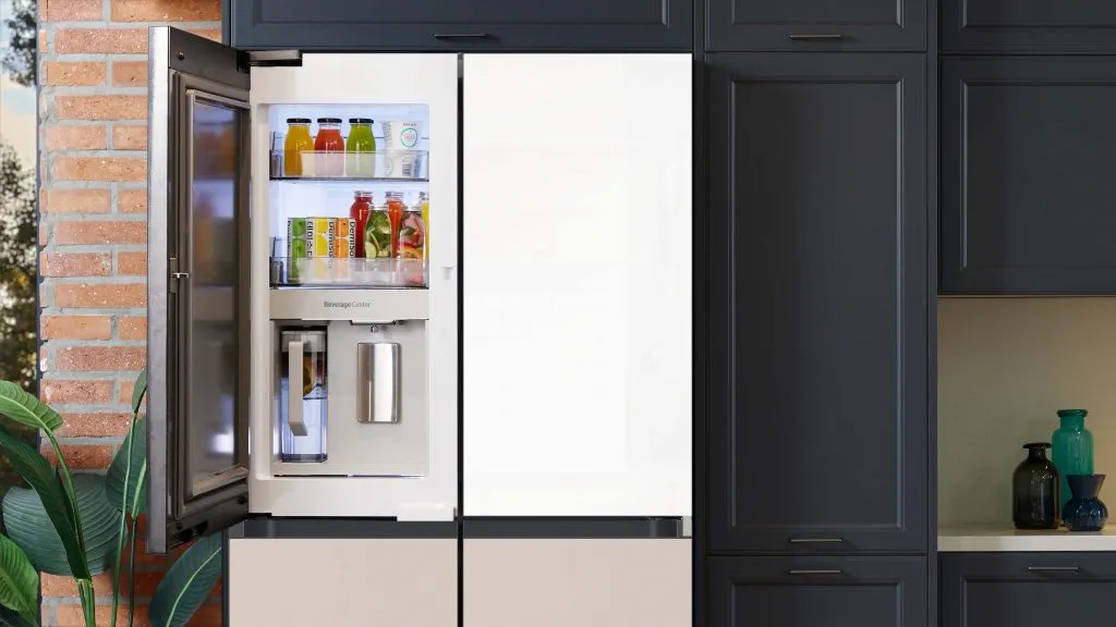 Samsung ra mắt tủ lạnh Bespoke Multidoor mới với quầy Minibar sành điệu