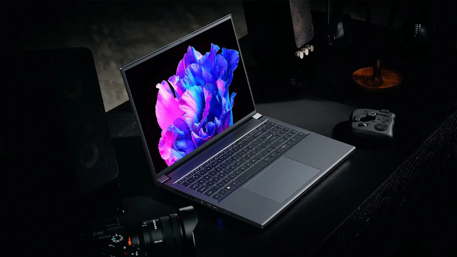 Acer giới thiệu laptop Swift X 16 mới