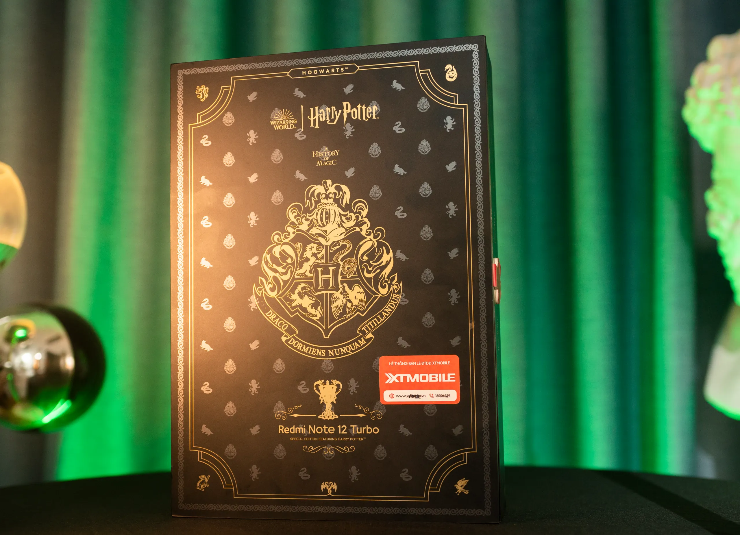 Trên tay Redmi Note 12 Turbo phiên bản Harry Potter, món quà dành cho tín đồ phép thuật