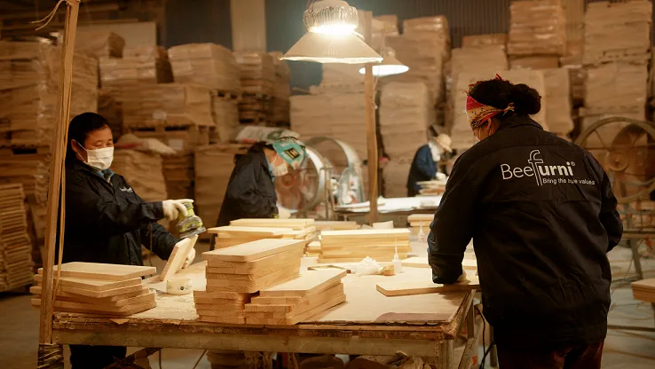 Phát huy lợi thế sản xuất, chuyển mình thành thương hiệu đồ gỗ nội ngoại thất quốc tế trên Amazon: câu chuyện của Beefurni