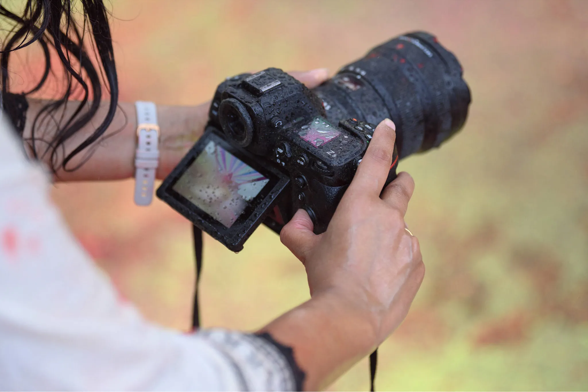 Nikon Z8 ra mắt: Cảm biến 45MP, quay video 8K và kích thước nhỏ gọn hơn Z9
