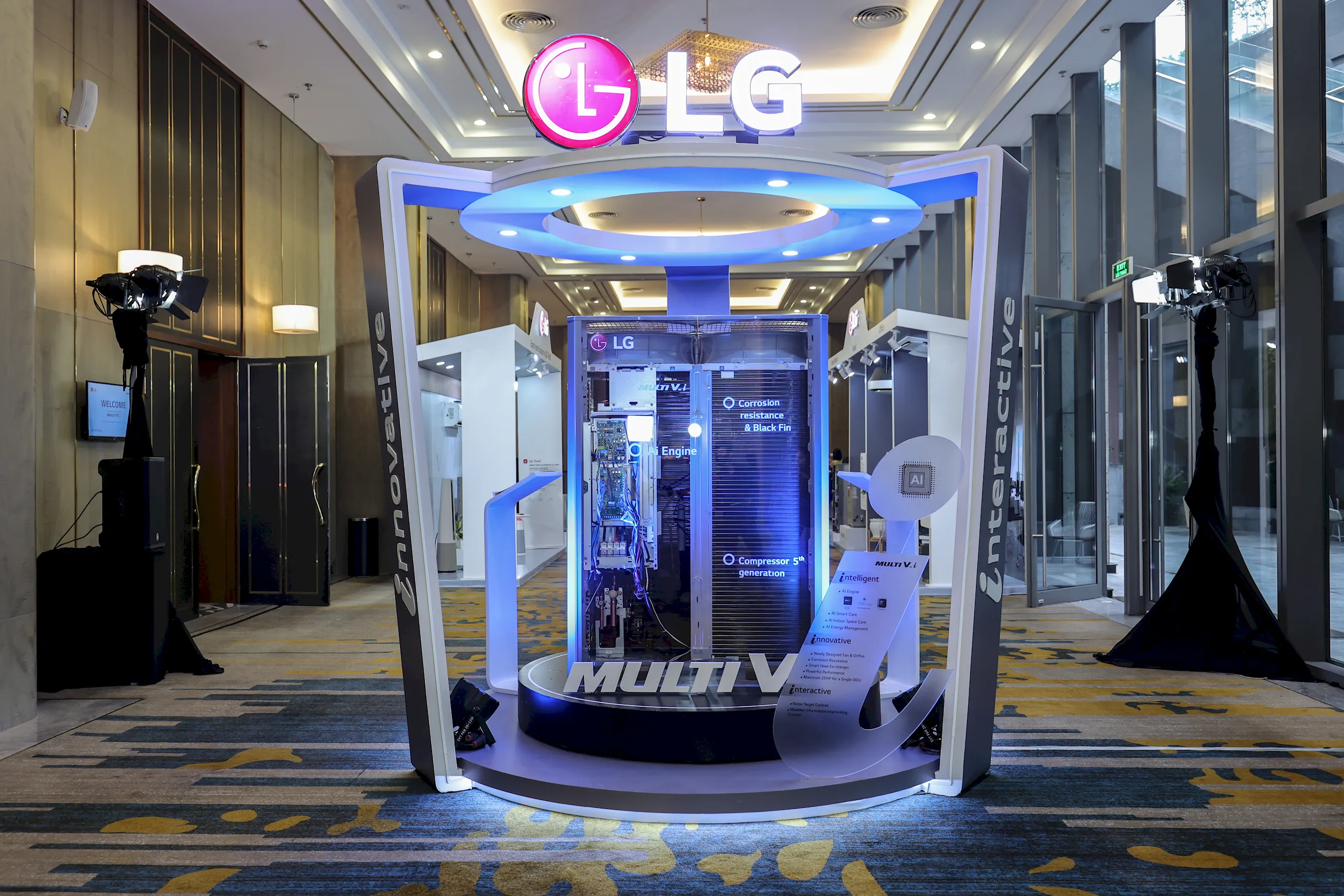 LG tổ chức sự kiện ra mắt điều hòa hệ thống Multi V i ứng dụng trí tuệ nhân tạo và giới thiệu hệ sinh thái các thiết bị lọc khí