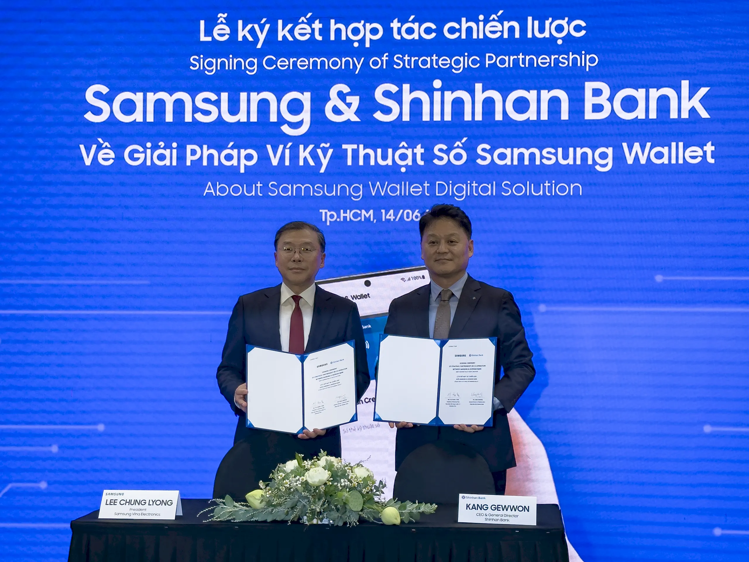 Samsung Việt Nam hợp tác với Ngân hàng Shinhan Việt Nam: Mang giải pháp ví kỹ thuật số Samsung Wallet đến gần với người dùng Việt