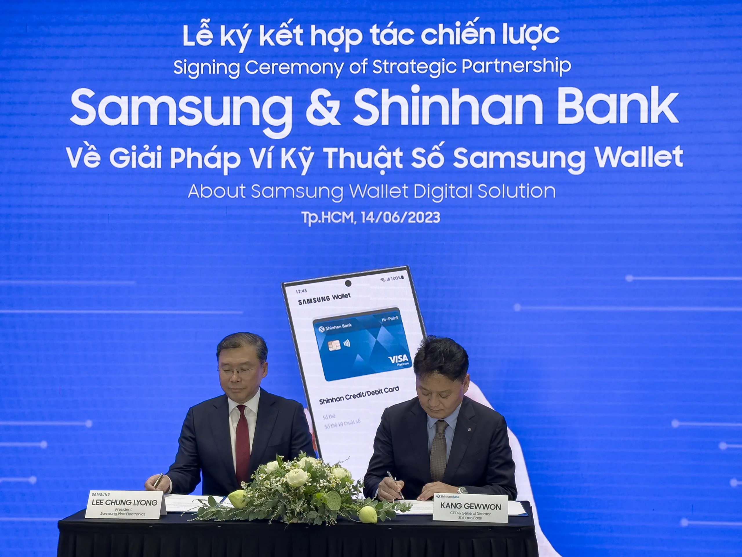 Samsung Việt Nam hợp tác với Ngân hàng Shinhan Việt Nam: Mang giải pháp ví kỹ thuật số Samsung Wallet đến gần với người dùng Việt