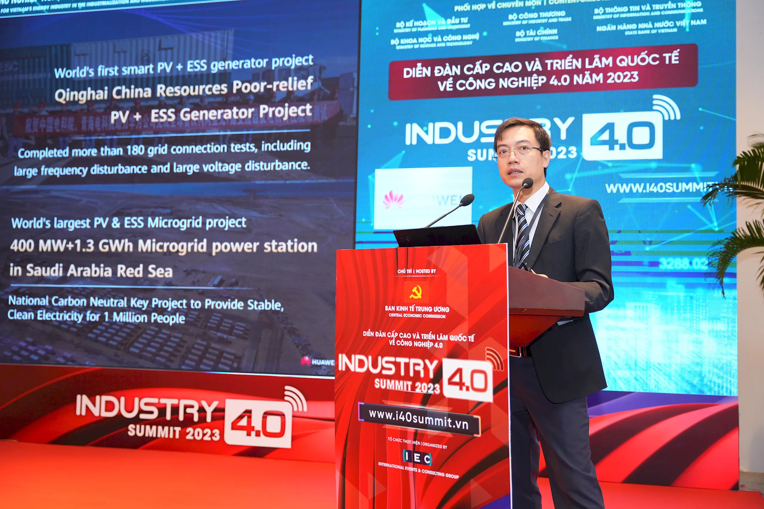 Vietnam Industry 4.0 Summit 2023: Huawei đề xuất các giải pháp năng lượng mặt trời cho Việt Nam