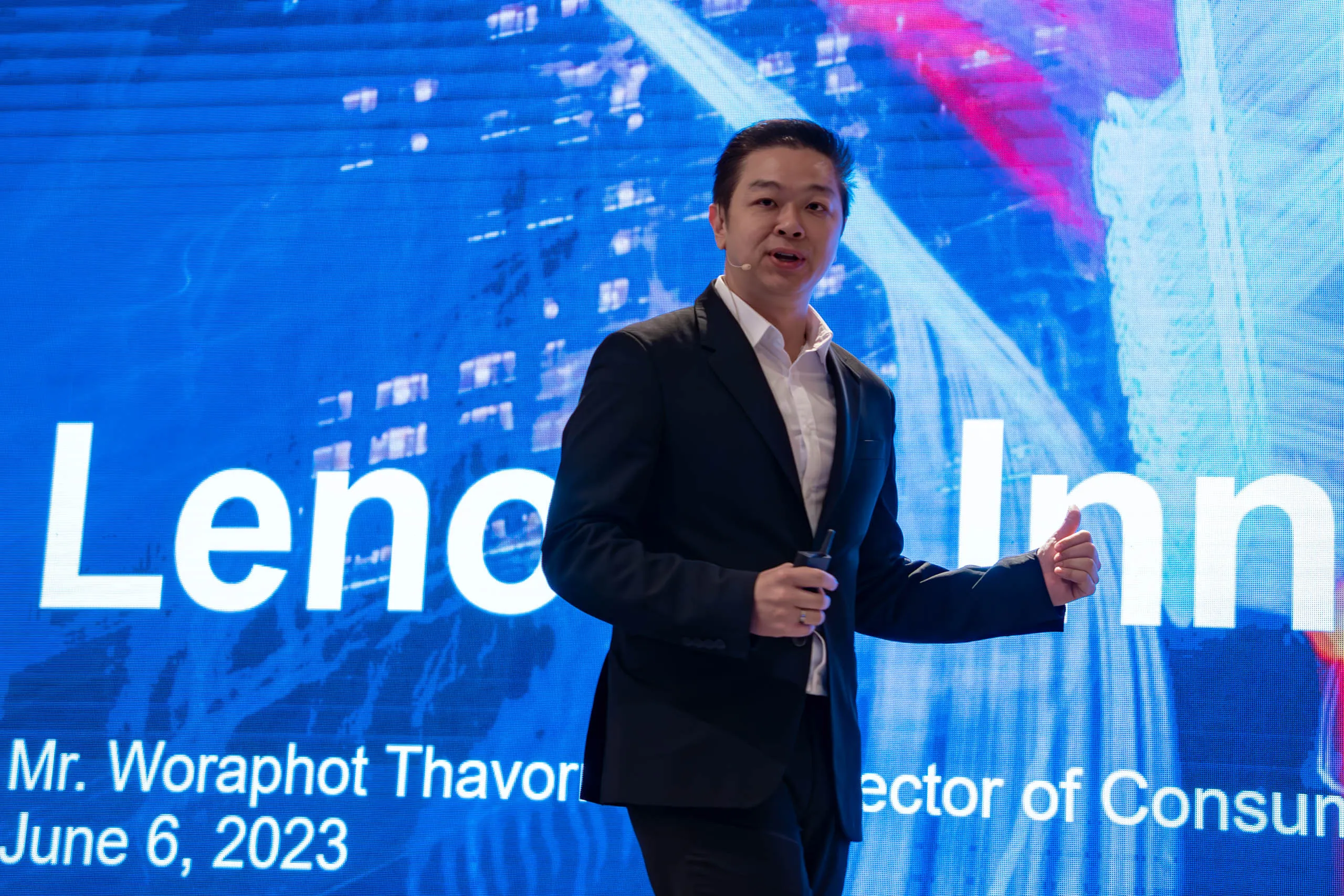 Lenovo ra mắt thế hệ laptop cao cấp và mạnh mẽ cho người dùng hiện đại