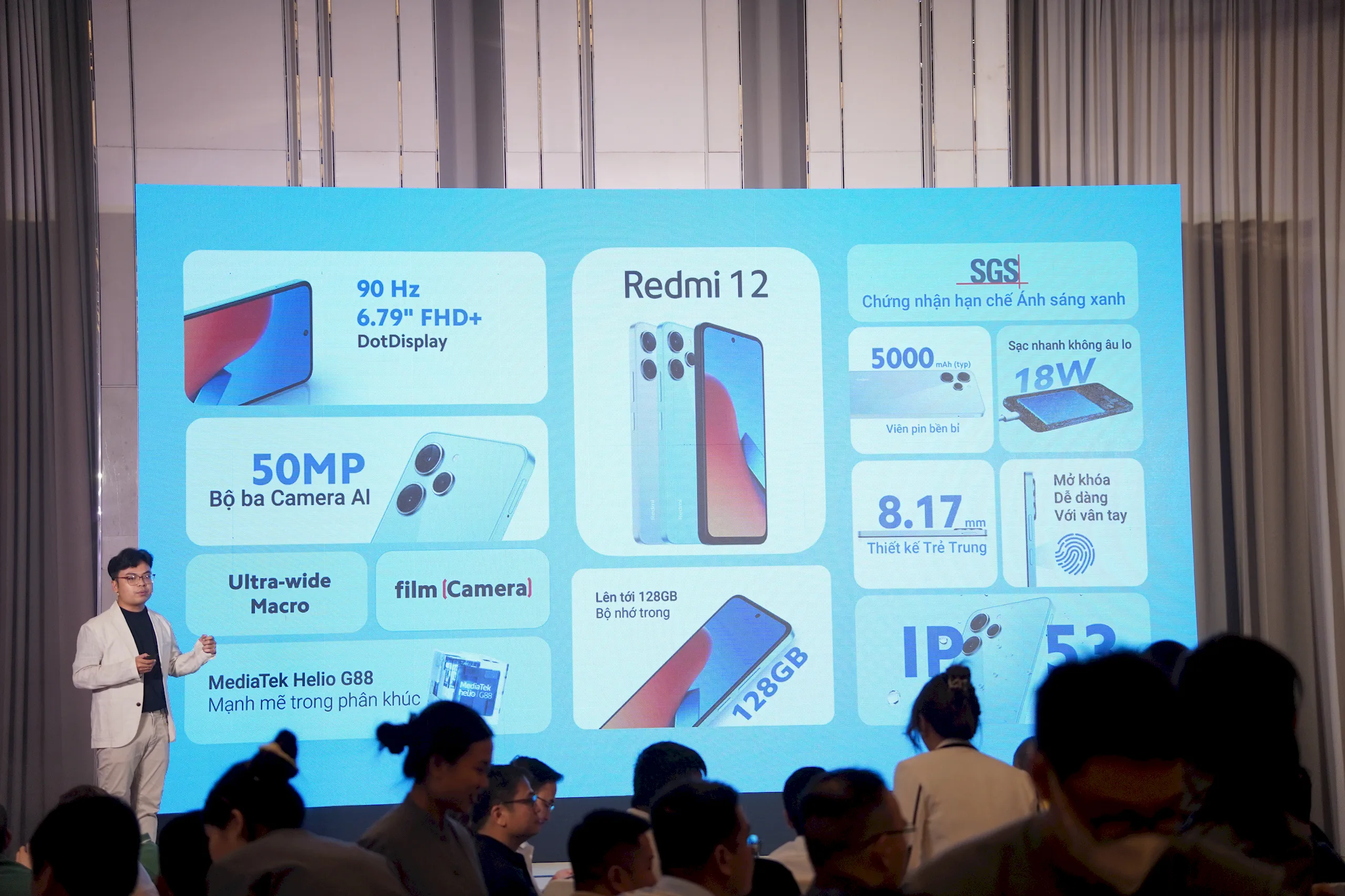 Xiaomi ký kết hợp tác chiến lược với Thế Giới Di Động mở bán đặc biệt Redmi 12, hiệu năng mạnh mẽ song hành cùng thiết kế mặt lưng kính sang trọng