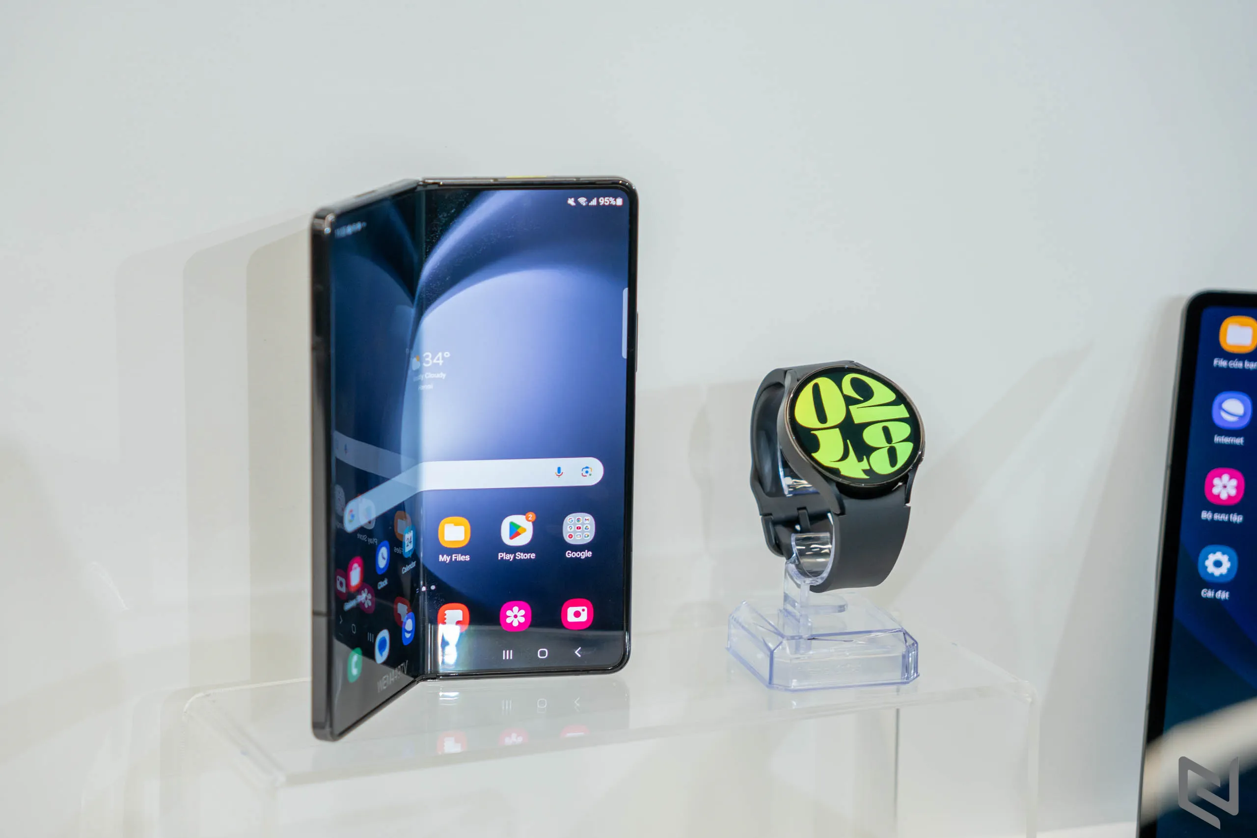 Trên tay Galaxy Tab S9 và Galaxy Watch6: Tự do sáng tạo và chăm sóc sức khỏe toàn diện
