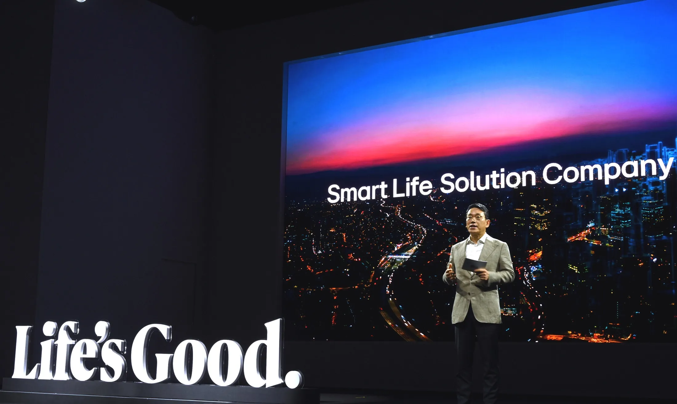 CEO Tập đoàn LG công bố tầm nhìn đưa LG trở thành Công ty chuyên cung cấp giải pháp cuộc sống thông minh