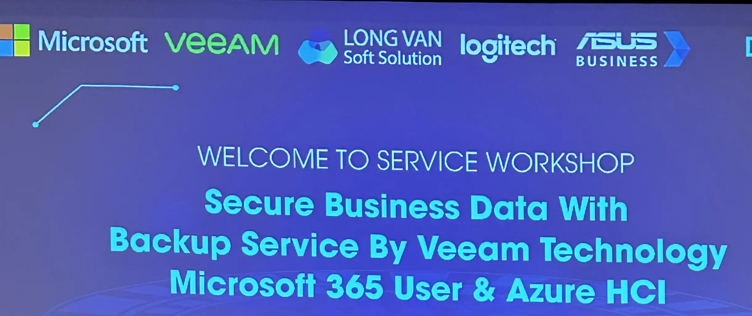 An toàn dữ liệu với dịch vụ lưu trữ dự phòng bằng công nghệ Veeam cho người dùng Microsoft 365 / Office 365 và Azure HCI