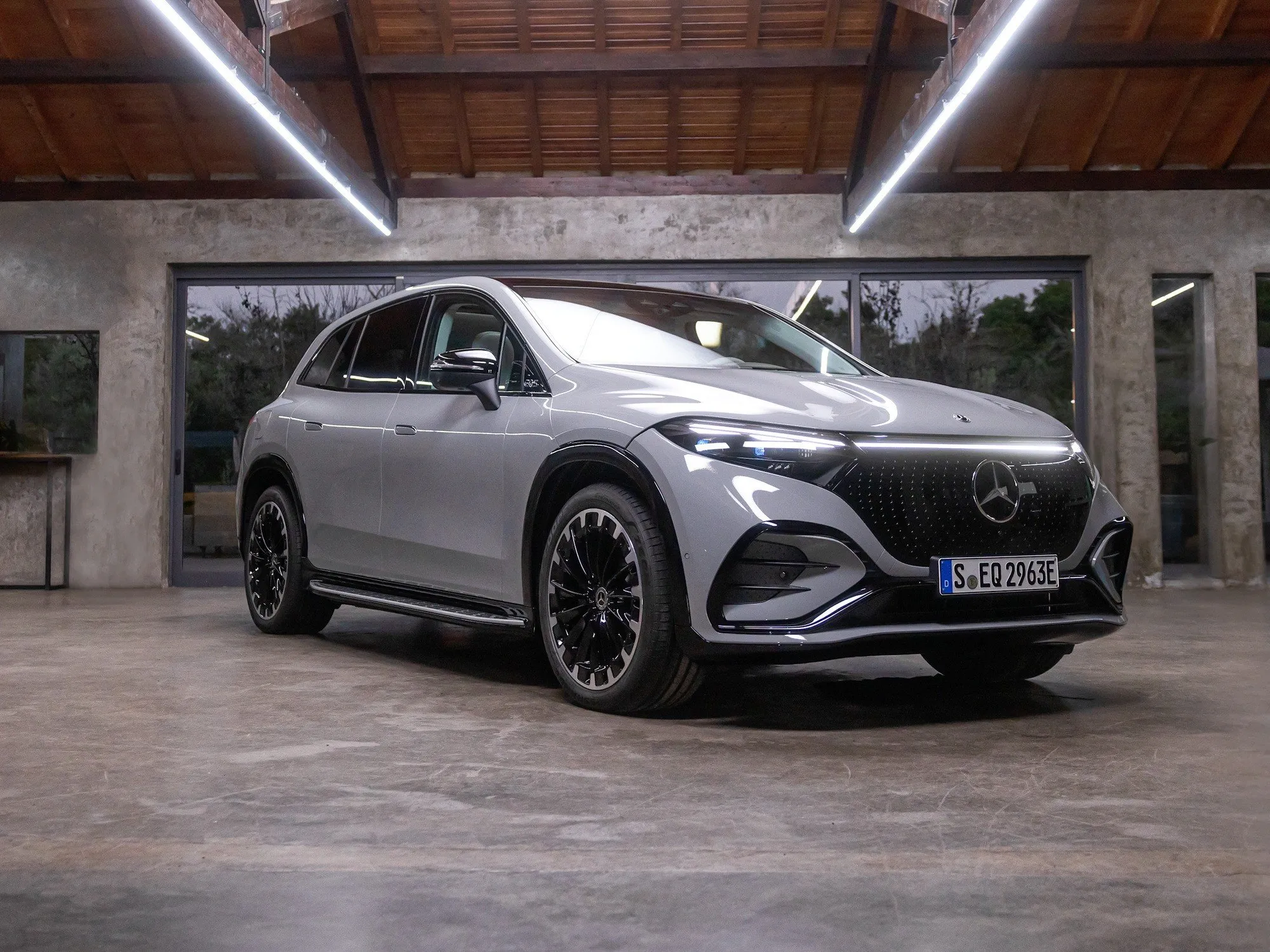 Mercedes-Benz: The Avantgarde 2023 – Triển lãm xe và nghệ thuật
