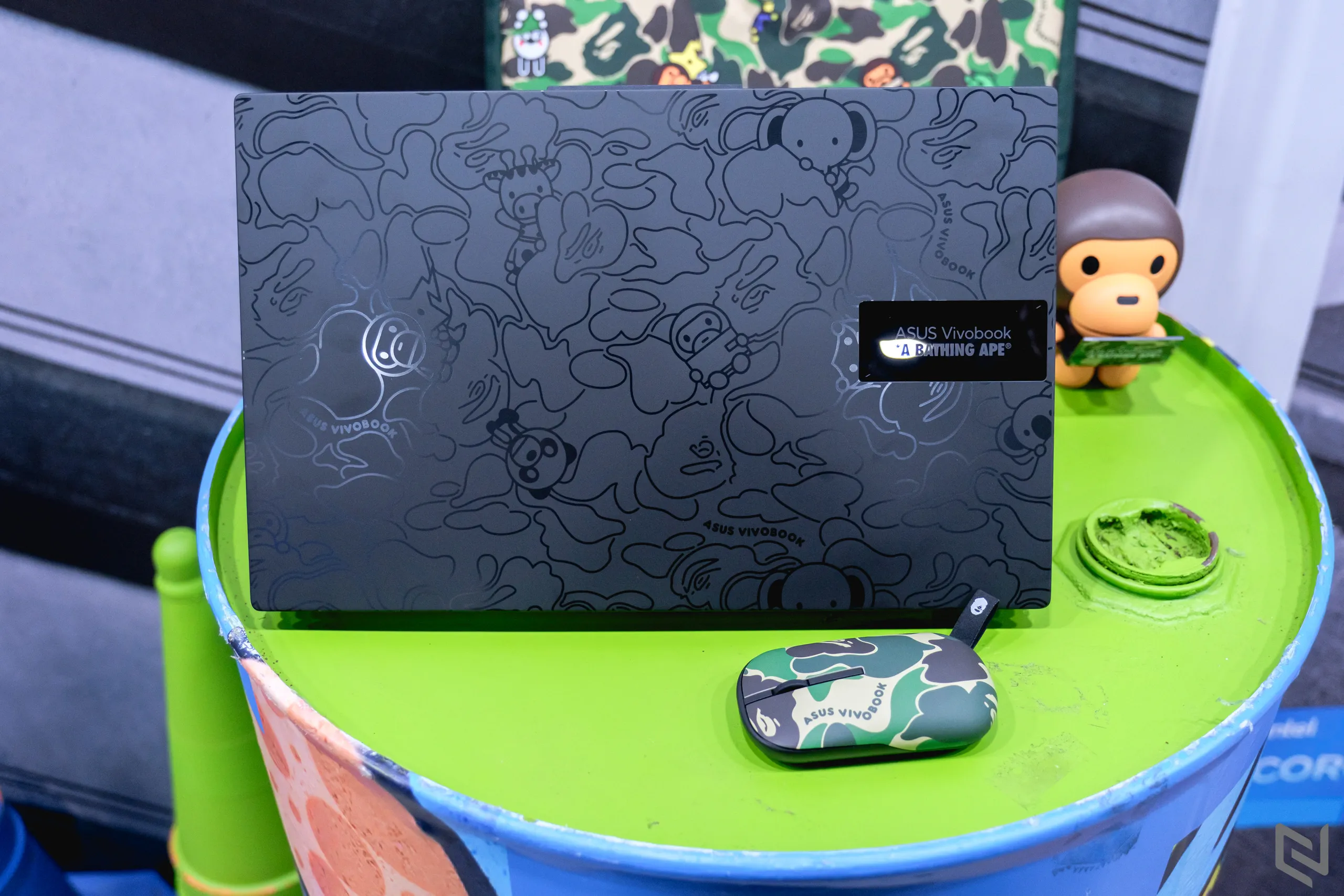 Trên tay ASUS Vivobook S 15 OLED BAPE Edition: Sự kết hợp giữa thời trang và công nghệ