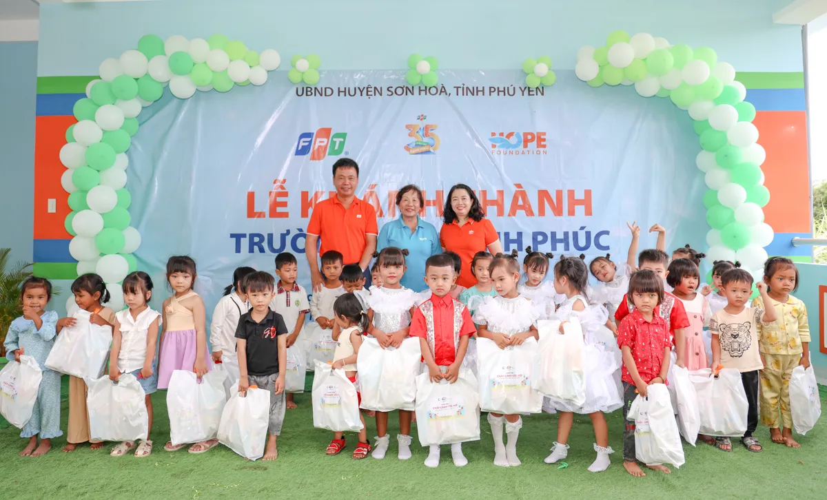 FPT khánh thành Ngôi trường Hạnh phúc tại Phú Yên chào đón năm học mới
