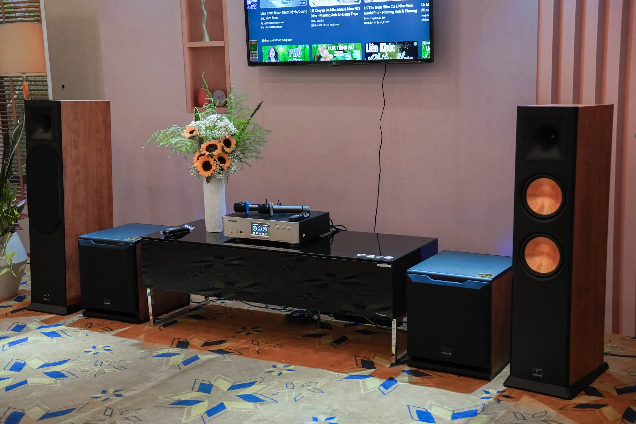 PARAMAX ra mắt Amply tích hợp vang số Z-A450 cùng loa đứng Hi-Fi EURO 8 series tại sự kiện “Tinh hoa công nghệ”